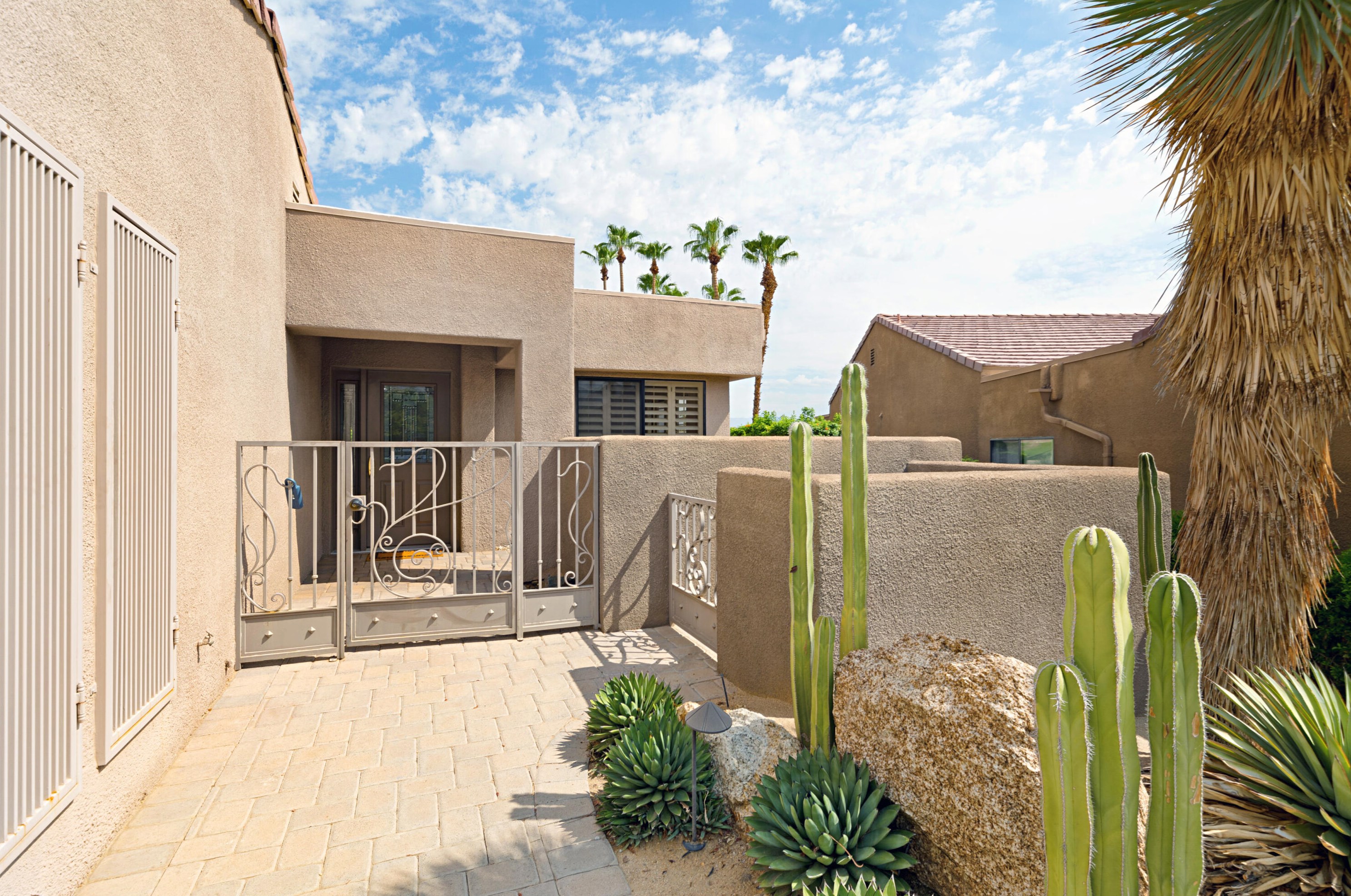 73650 Irontree Dr, Palm Desert, CA 92260-6907