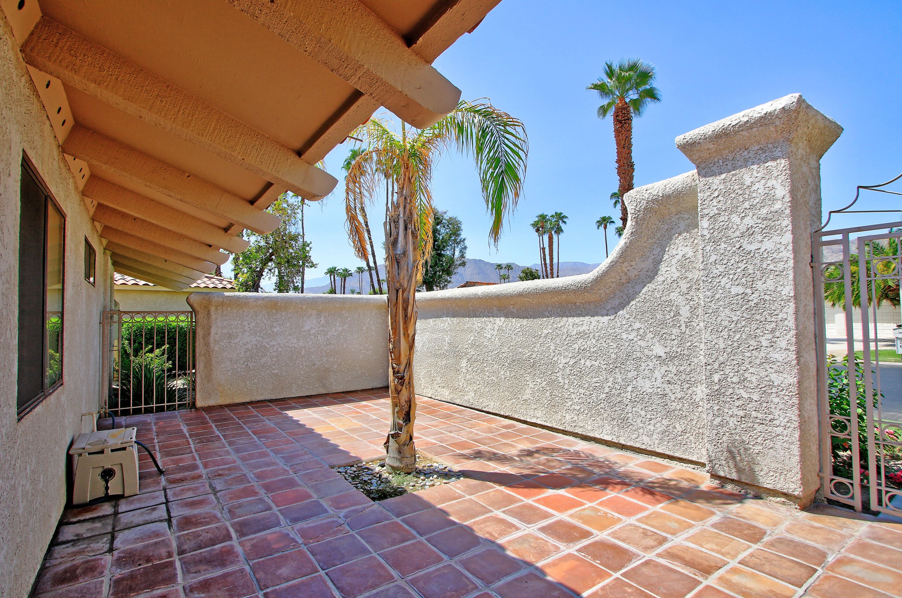 64 Sierra Madre Way, Rancho Mirage, CA 92270