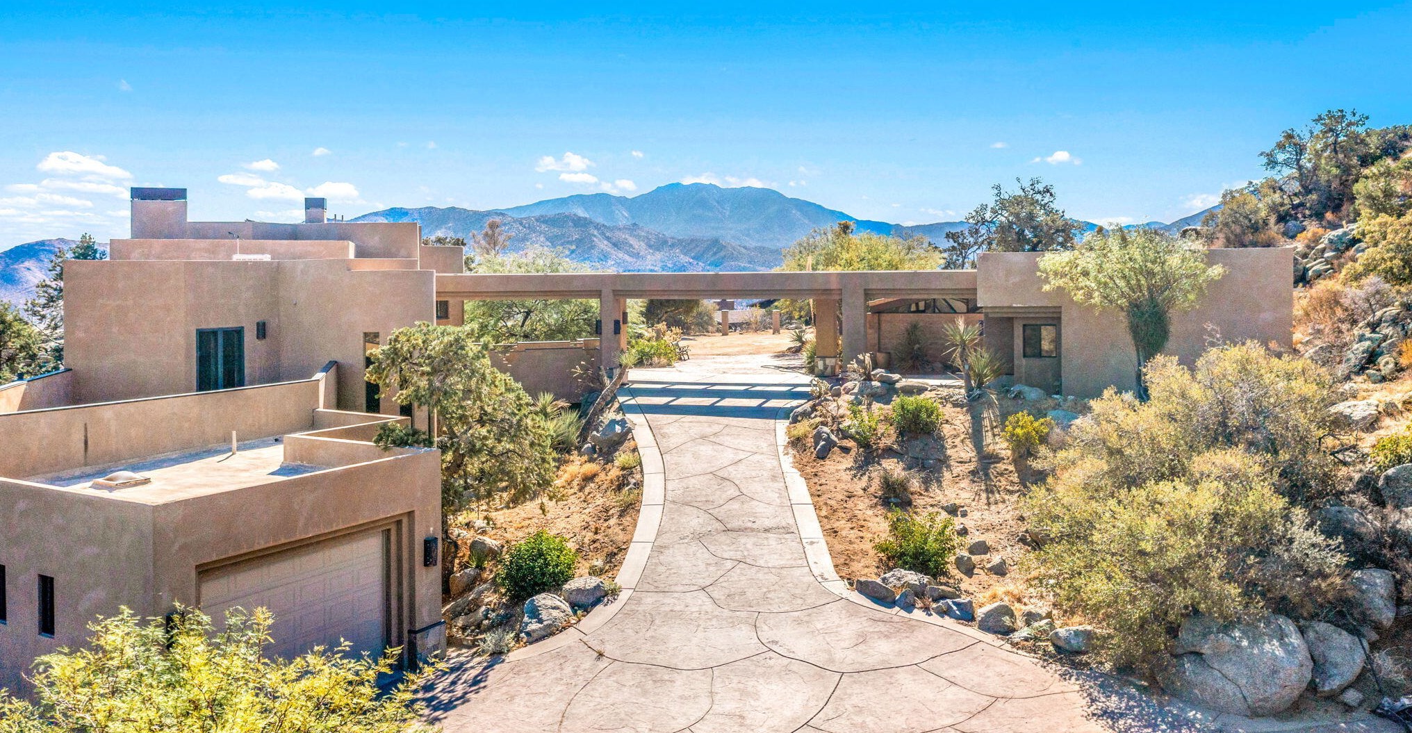 61400 Yucca Rd, Pinyon Pines, CA 92561-3733