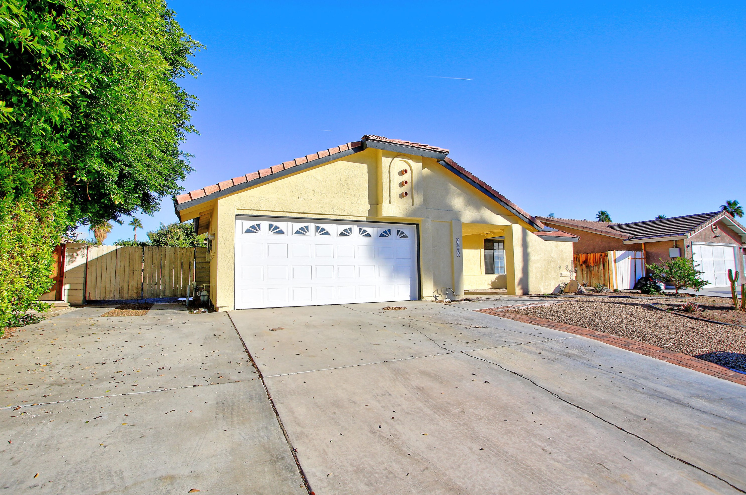 68880 Tachevah Dr, Cathedral City, CA 92234-3883