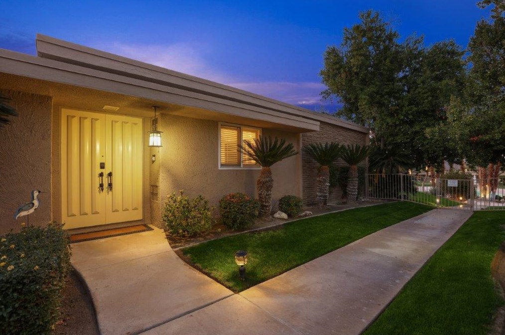 72361 El Paseo, Palm Desert, CA 92260