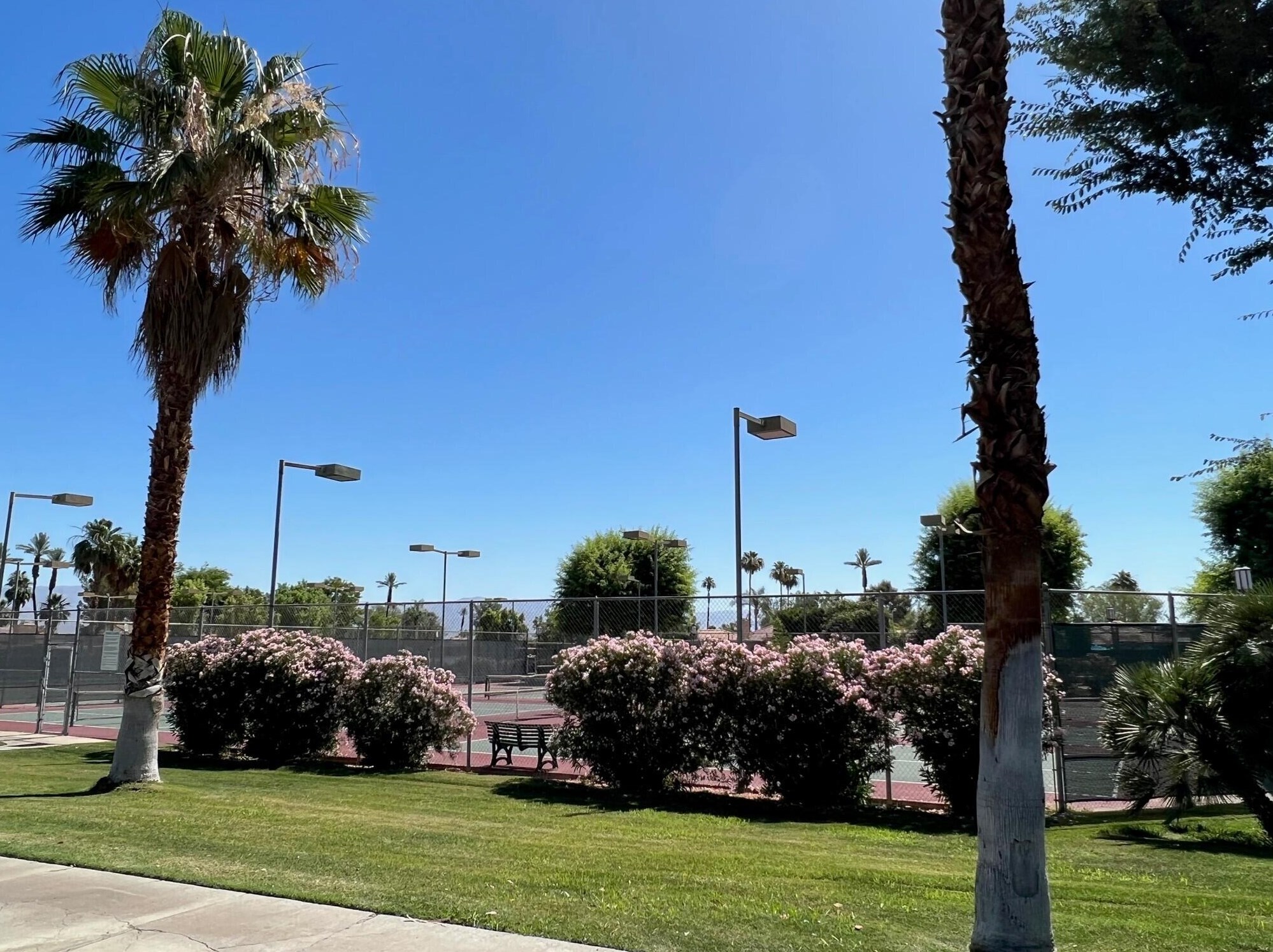 44449 Baden Ct, Palm Desert, CA 92260-8557