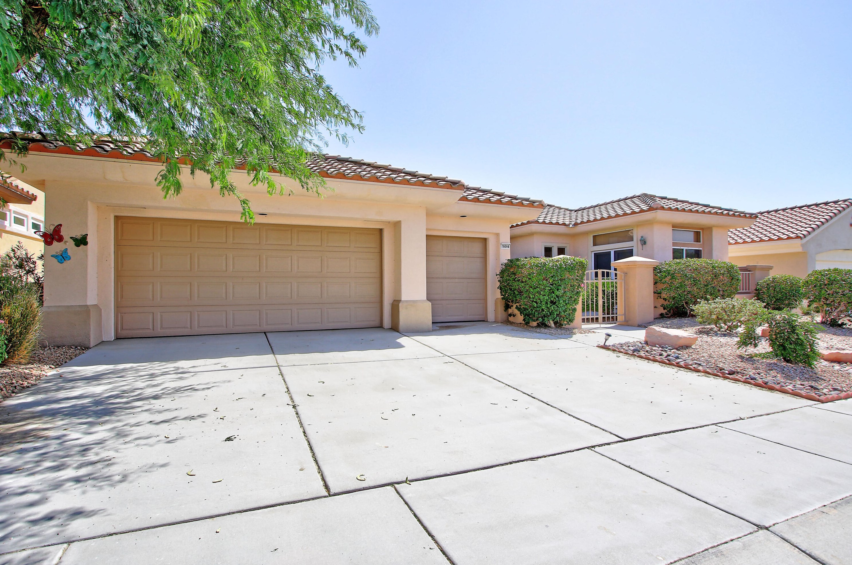 78098 Larbrook Dr, Palm Desert, CA 92211-1212