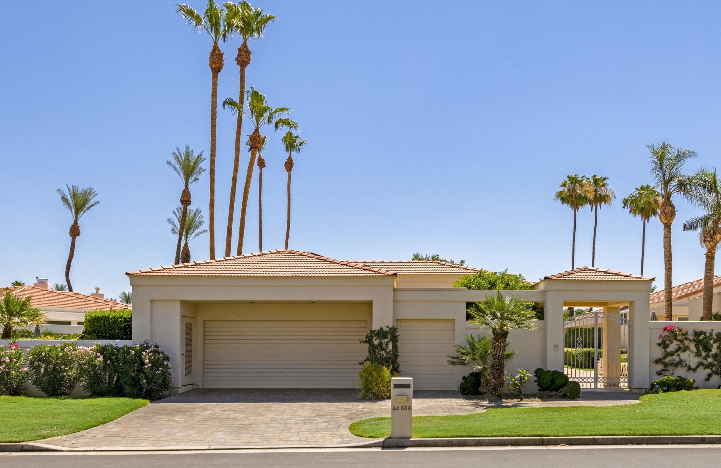 44838 Winged Foot Dr, Palm Desert, CA 92210-7600
