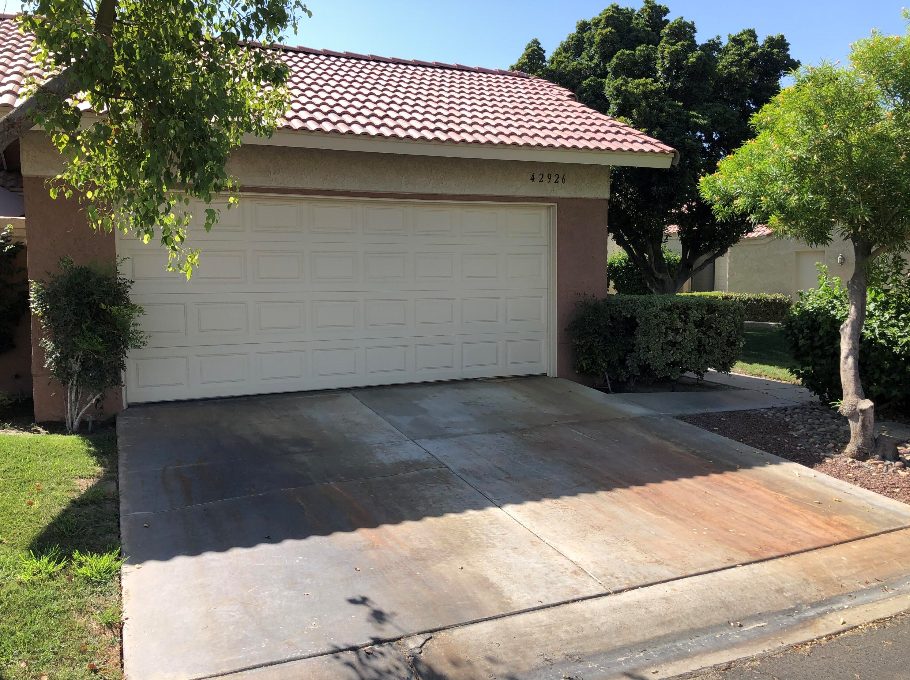 42926 Scirocco Rd, Palm Desert, CA 92211-7697