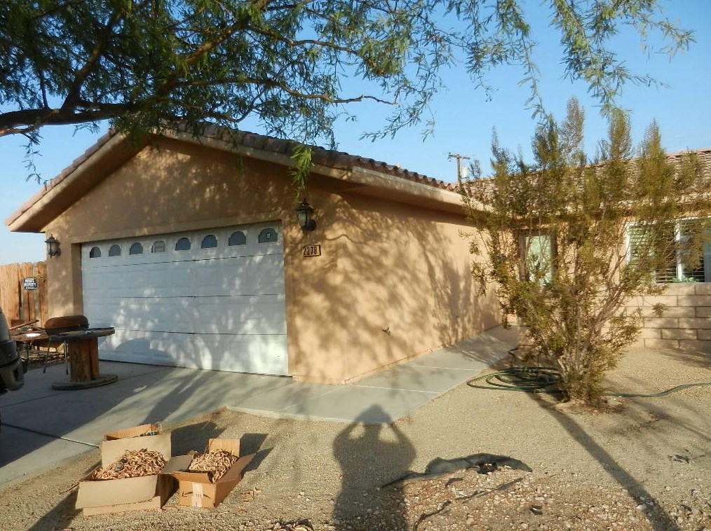 2278 Quemado Ave, Thermal, CA