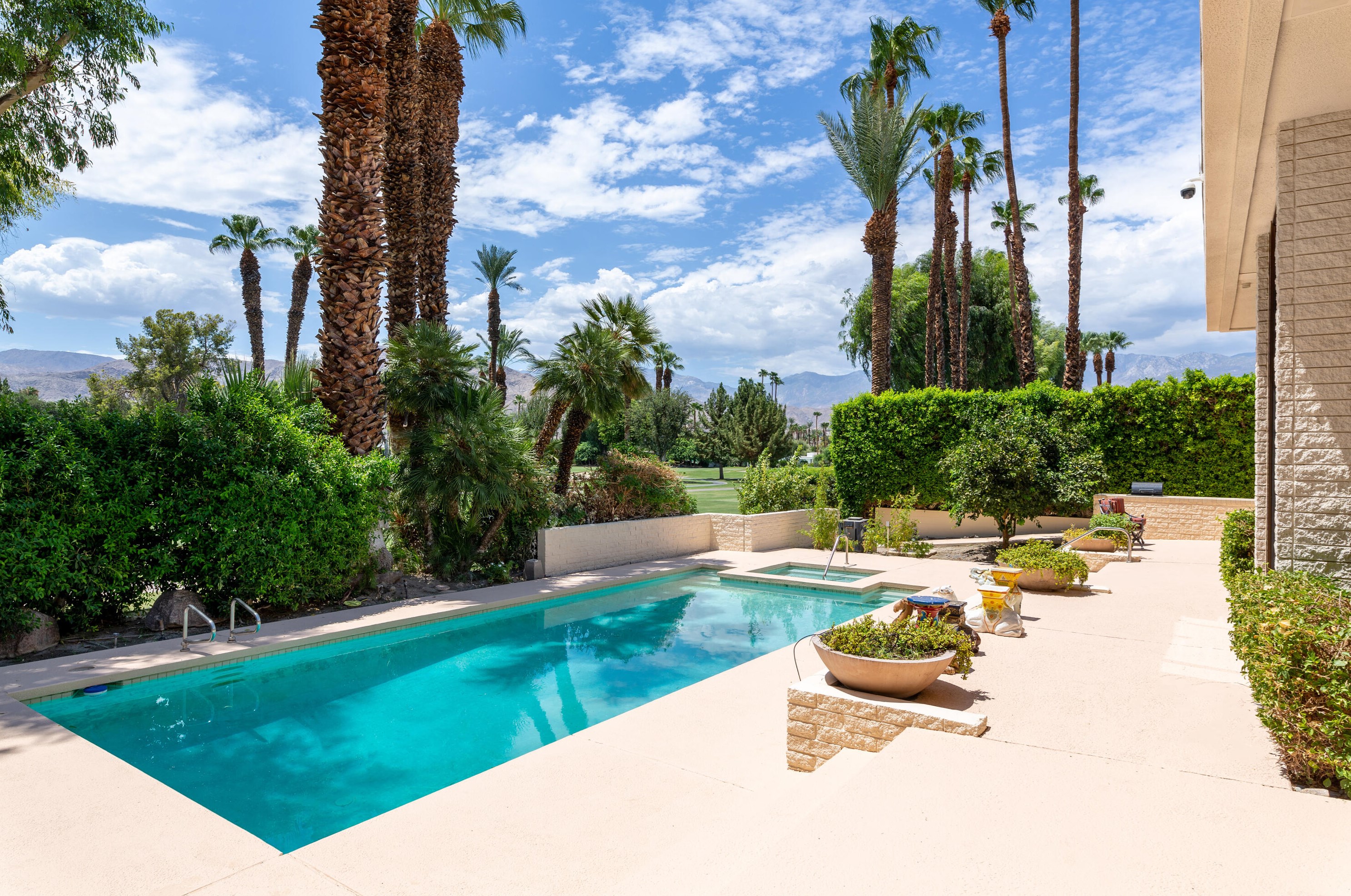 70641 Tamarisk Ln, Rancho Mirage, CA 92270