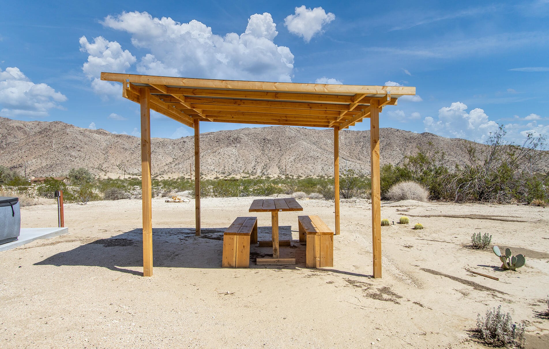 67754 Whitmore Rd, Twntynine Plm CA  92277-6308 exterior