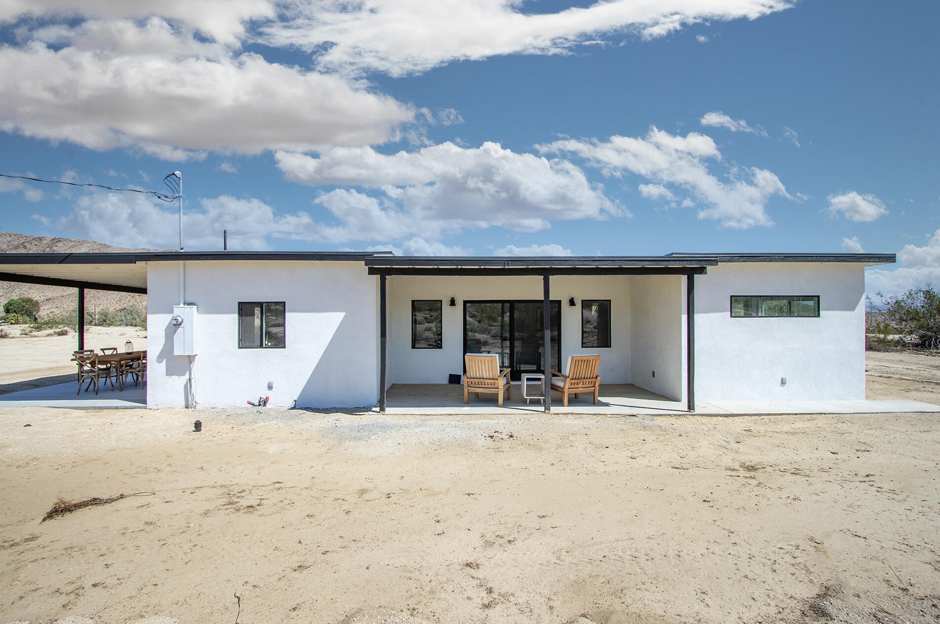 67754 Whitmore Rd, Twntynine Plm, CA 92277