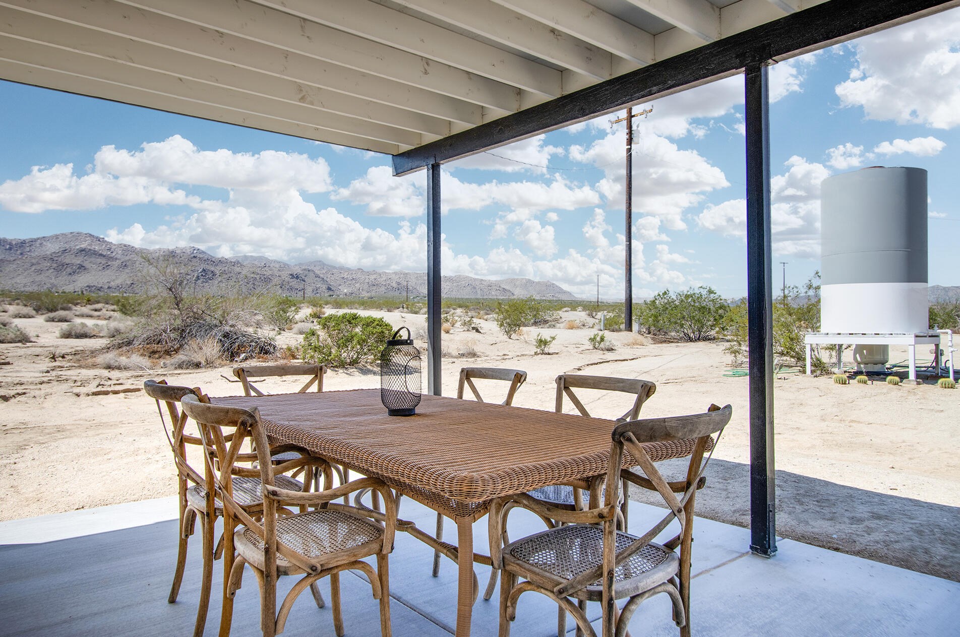 67754 Whitmore Rd, Twntynine Plm CA  92277-6308 exterior