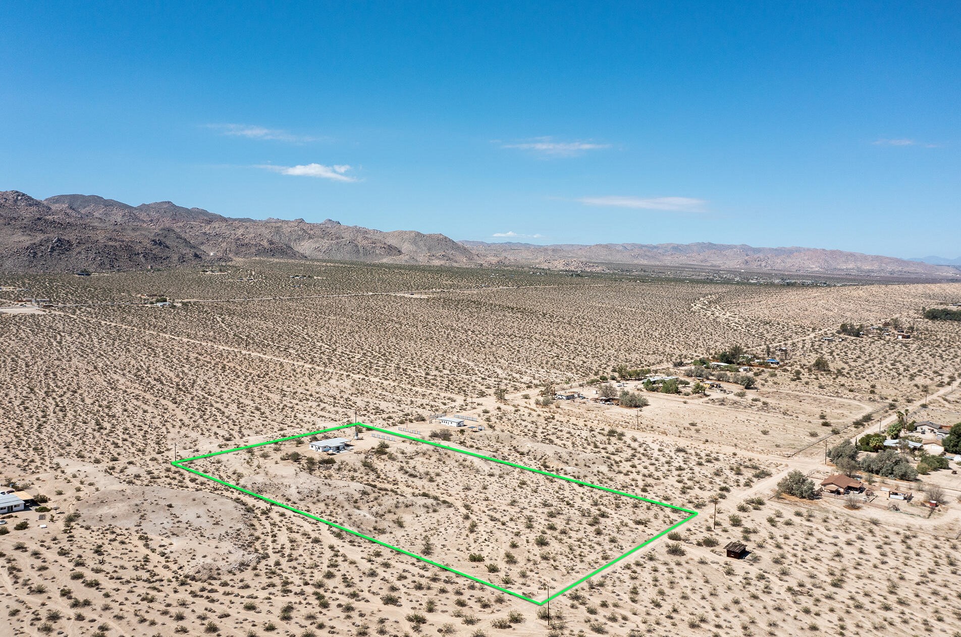 67754 Whitmore Rd, Twntynine Plm CA  92277-6308 exterior