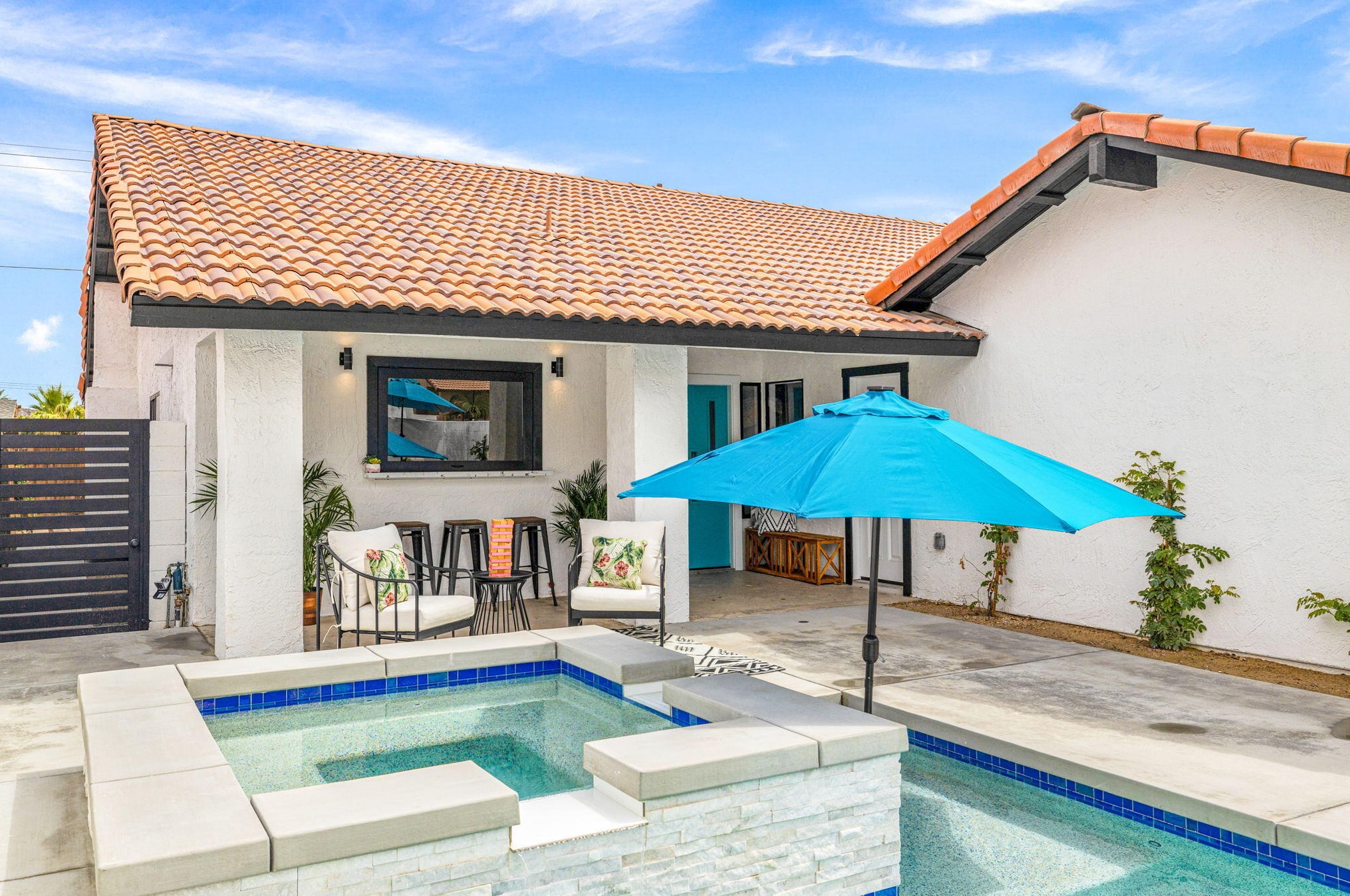 52170 Avenida Ramirez, La Quinta CA  92253-5228 exterior