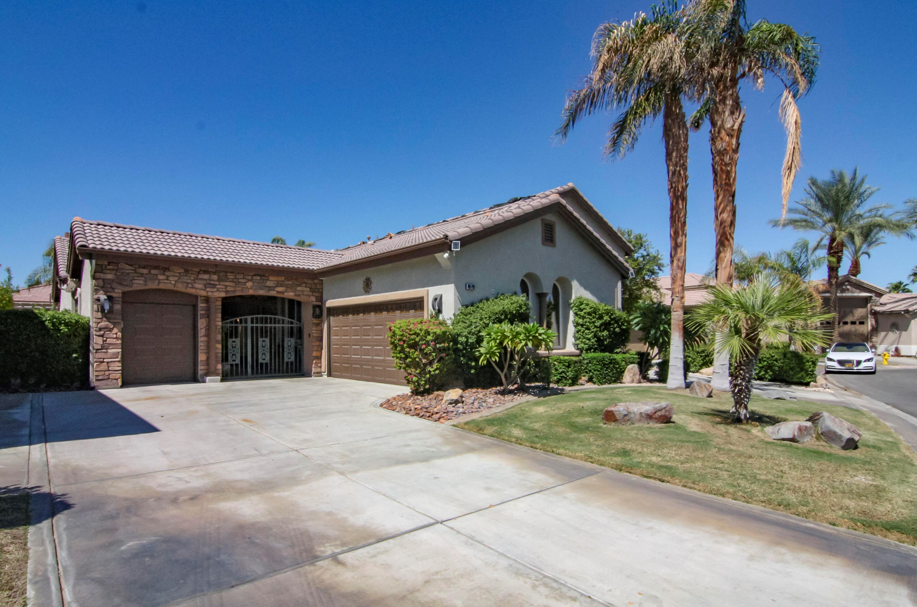 49701 Newman Cir, Indio, CA 92201