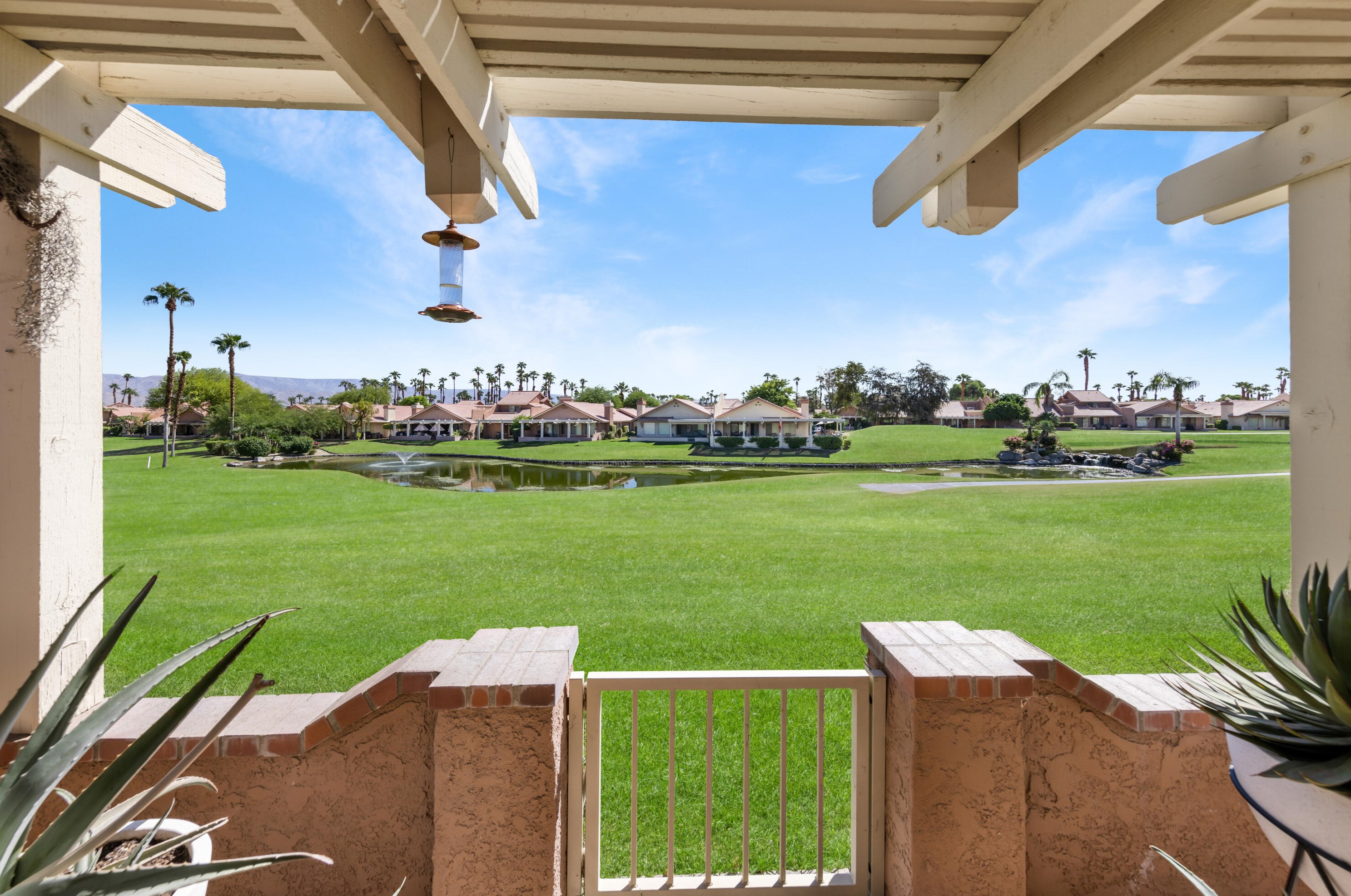 42498 Sand Dune Dr, Palm Desert CA  92211-7601 exterior