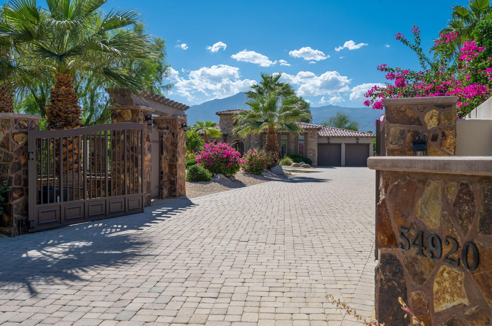 54920 Secretariat Dr, La Quinta, CA 92253