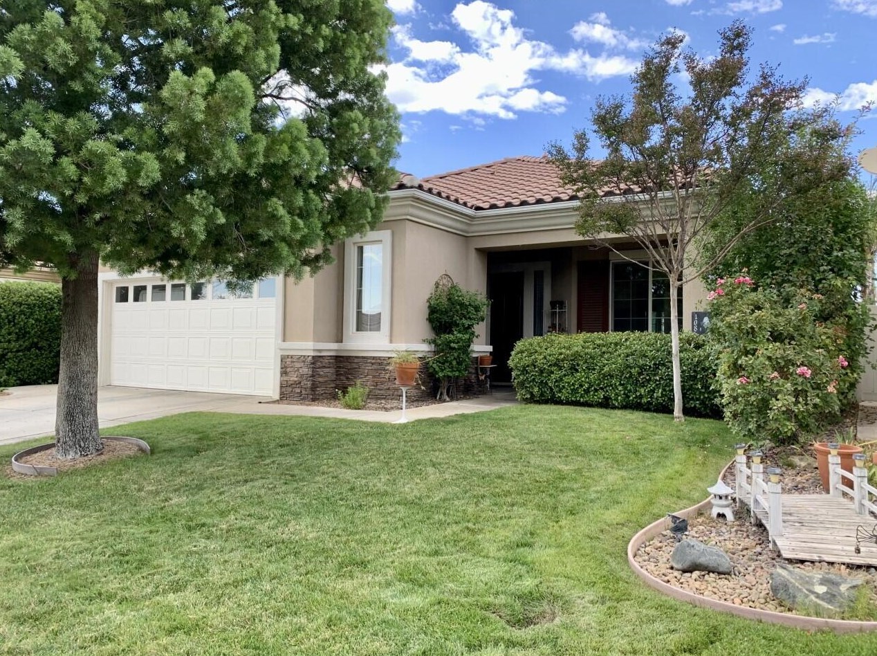 1086 Northview Dr, Beaumont, CA 92223