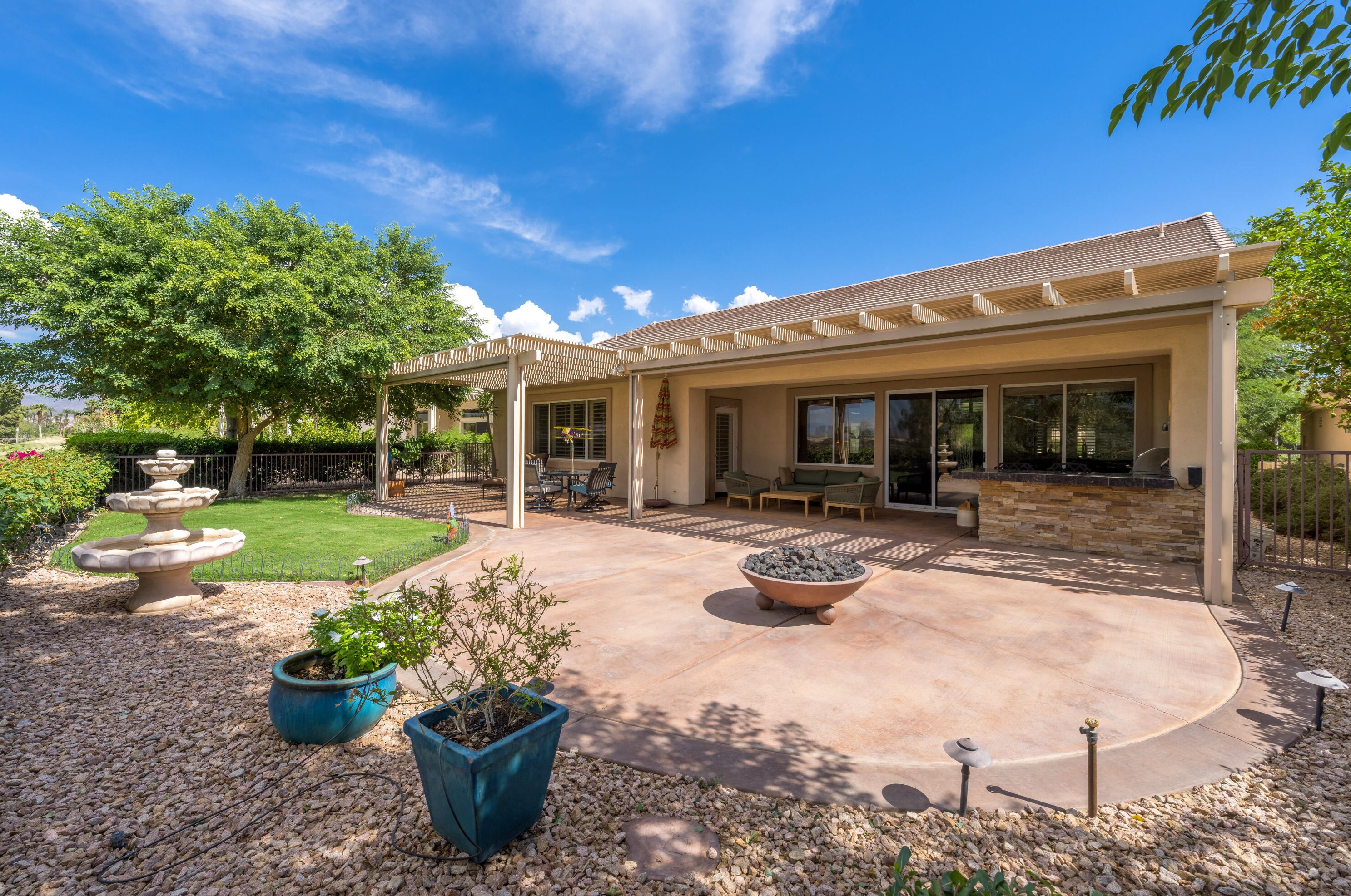 36491 Royal Sage Ct, Palm Desert, CA 92211-2347