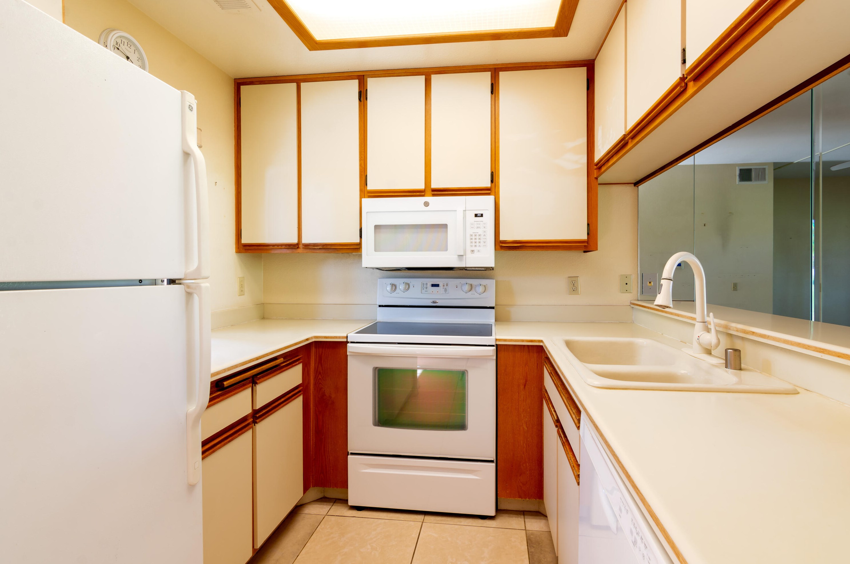 28621 Portales Dr, Cathedral City, CA 92234-3594