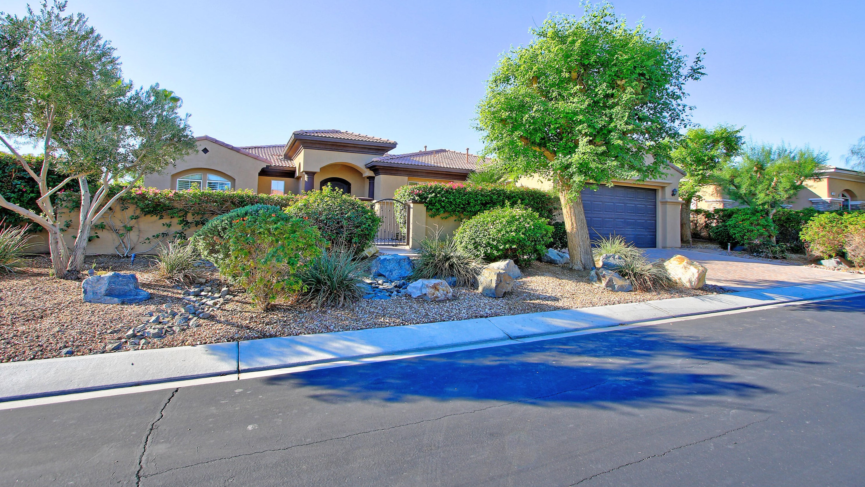 109 Batista Ct, Palm Desert, CA 92211-0796