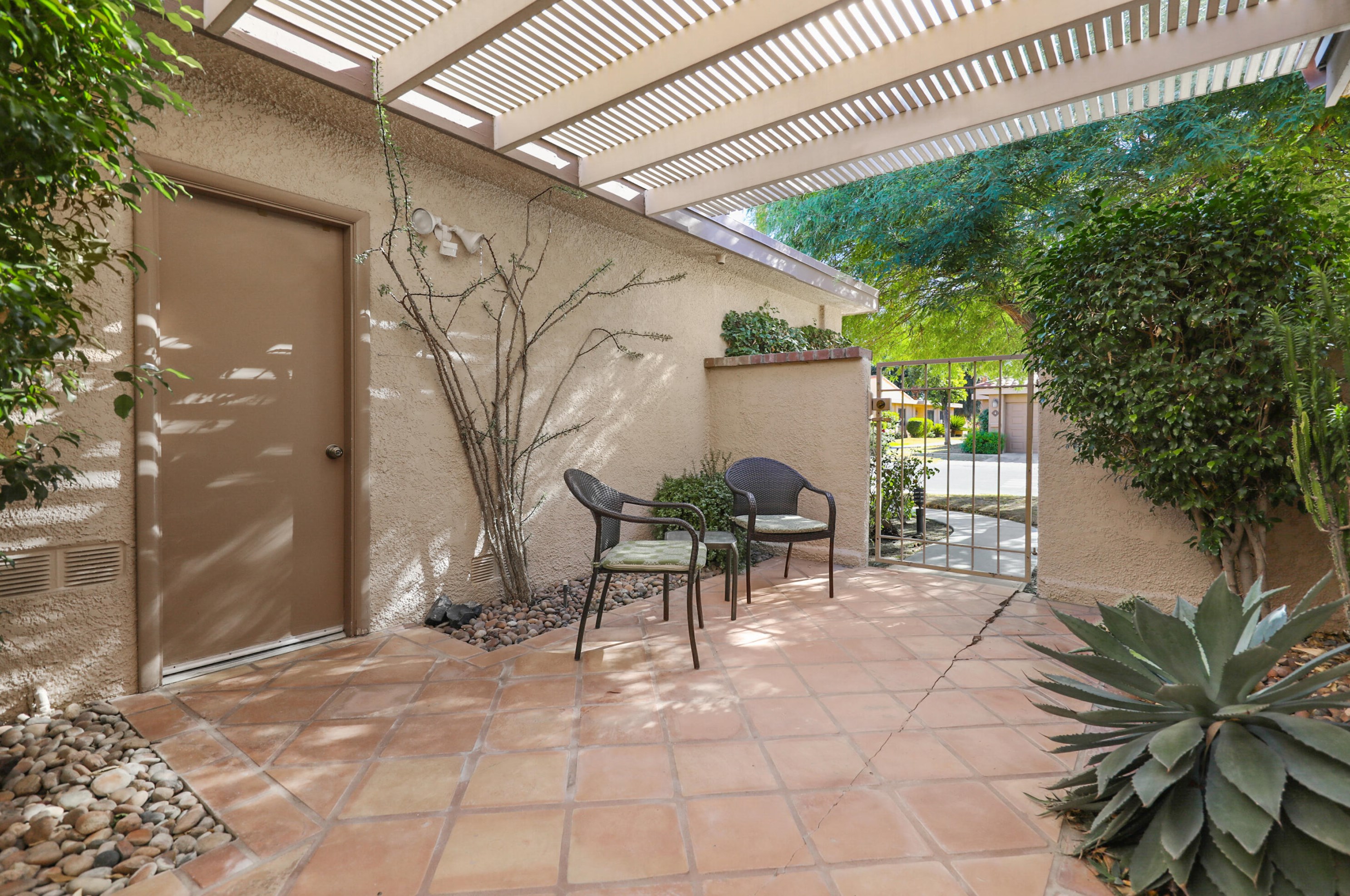 20 Majorca Dr, Rancho Mirage, CA 92270