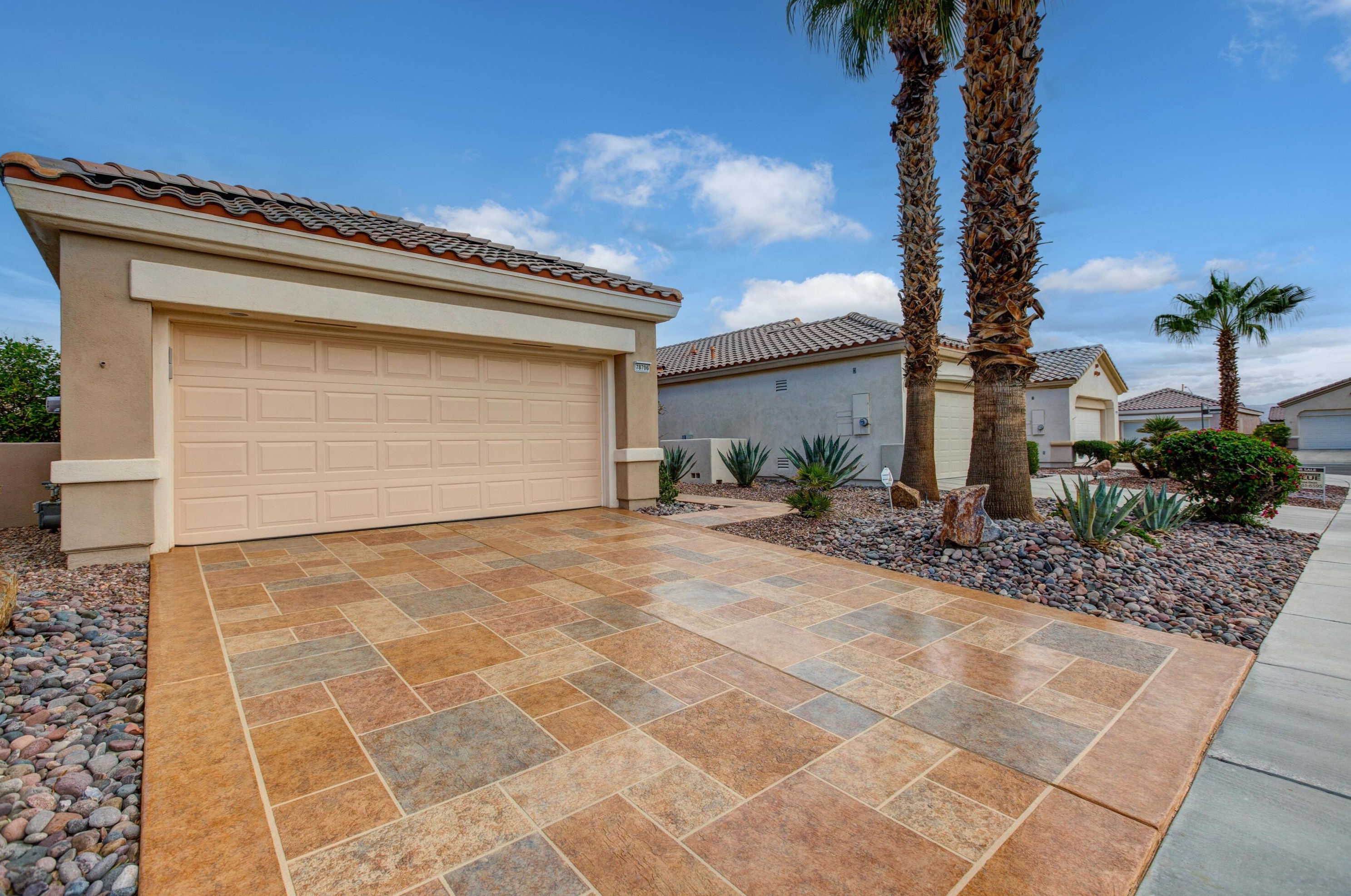 78706 Rockwell Cir, Palm Desert, CA 92211-1978