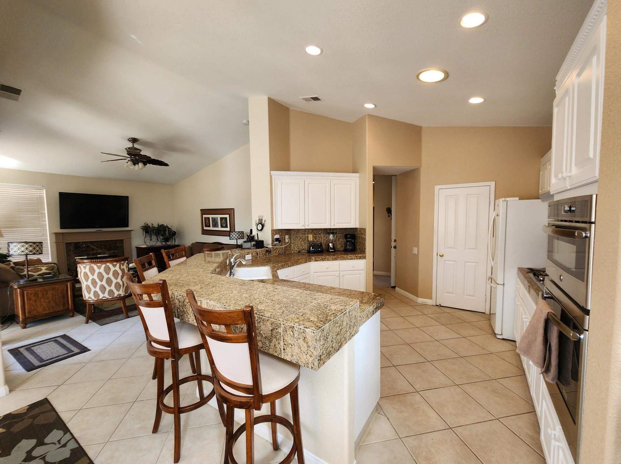 29899 Laguna Dr, Cathedral City, CA 92234-7493