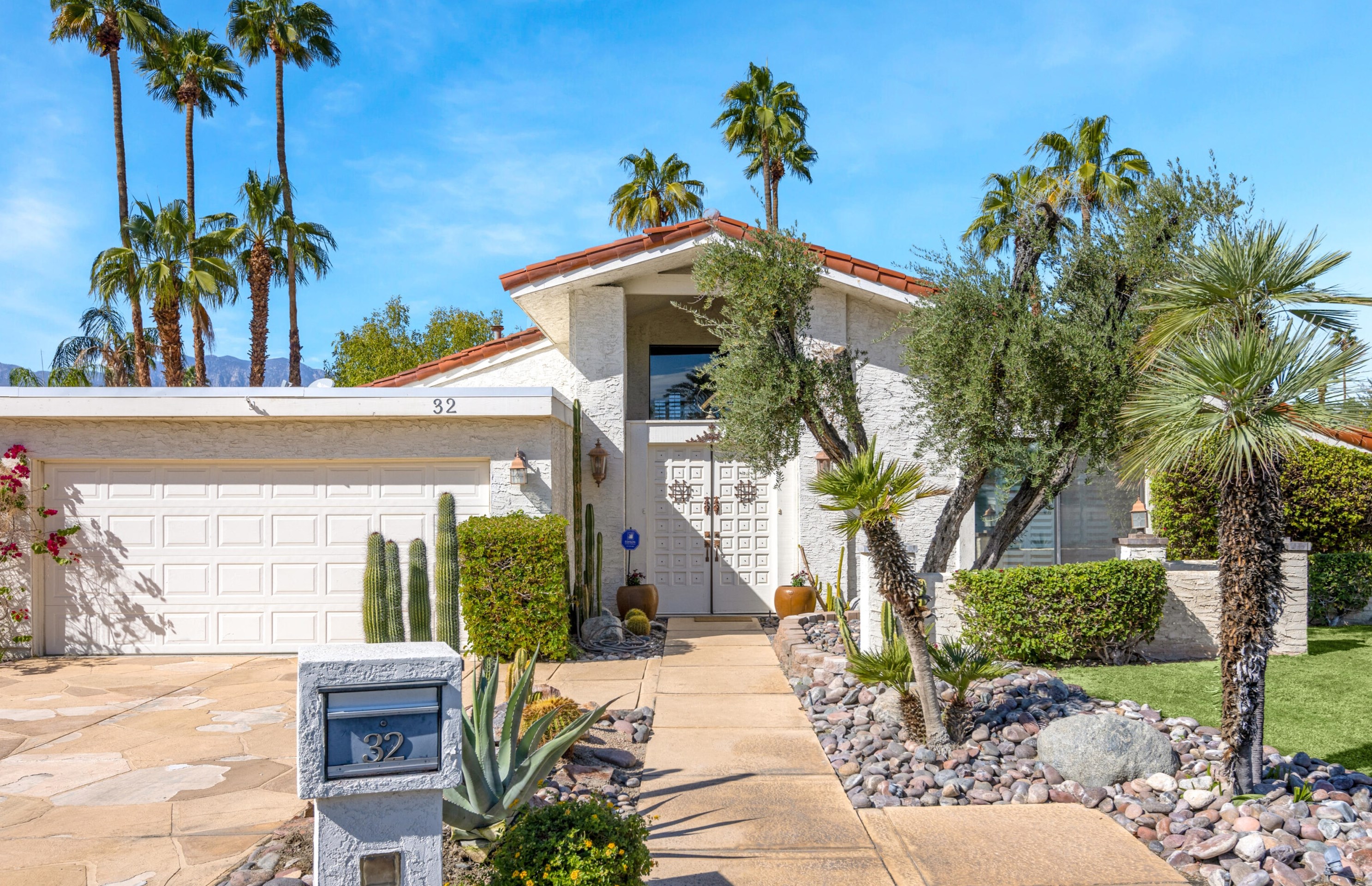 32 Lincoln Pl, Rancho Mirage, CA 92270