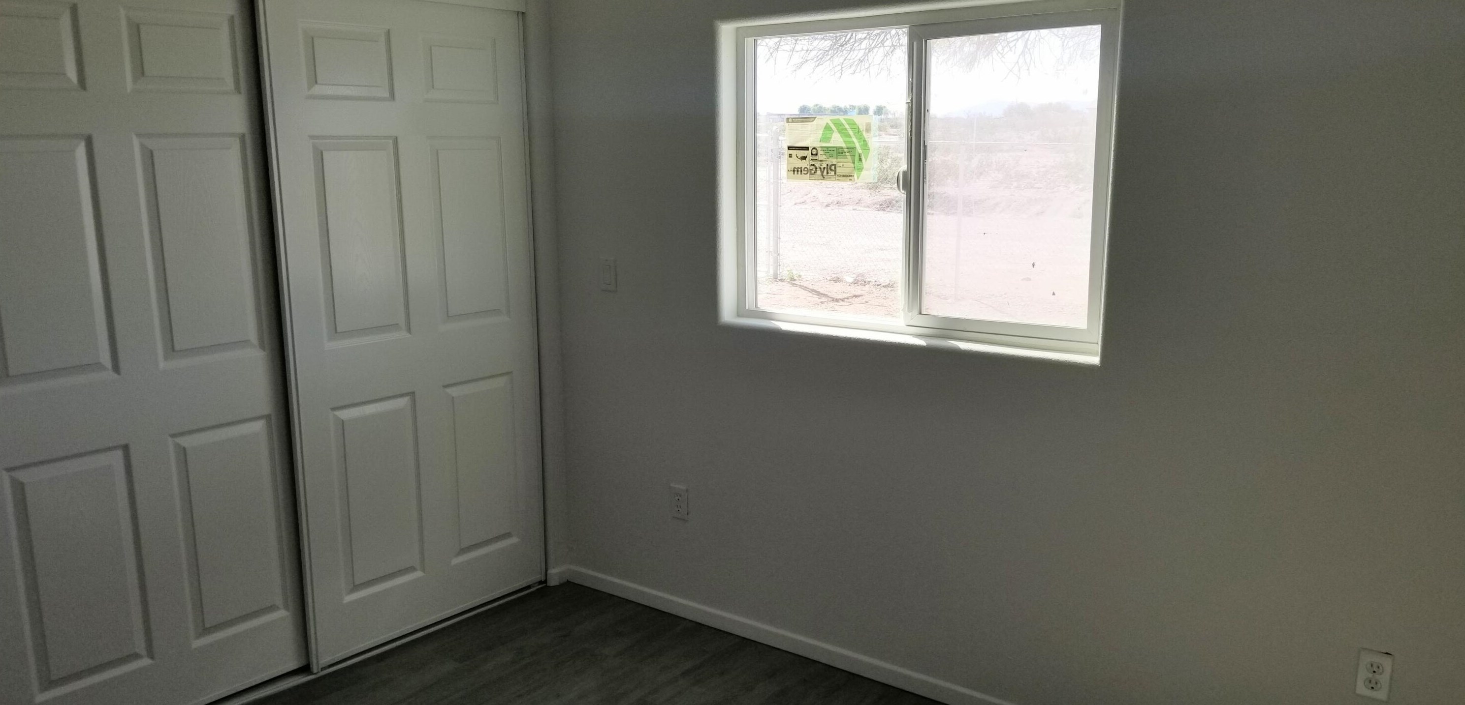 1121 Sea Kist Ave, Thermal CA  92274-6585 exterior