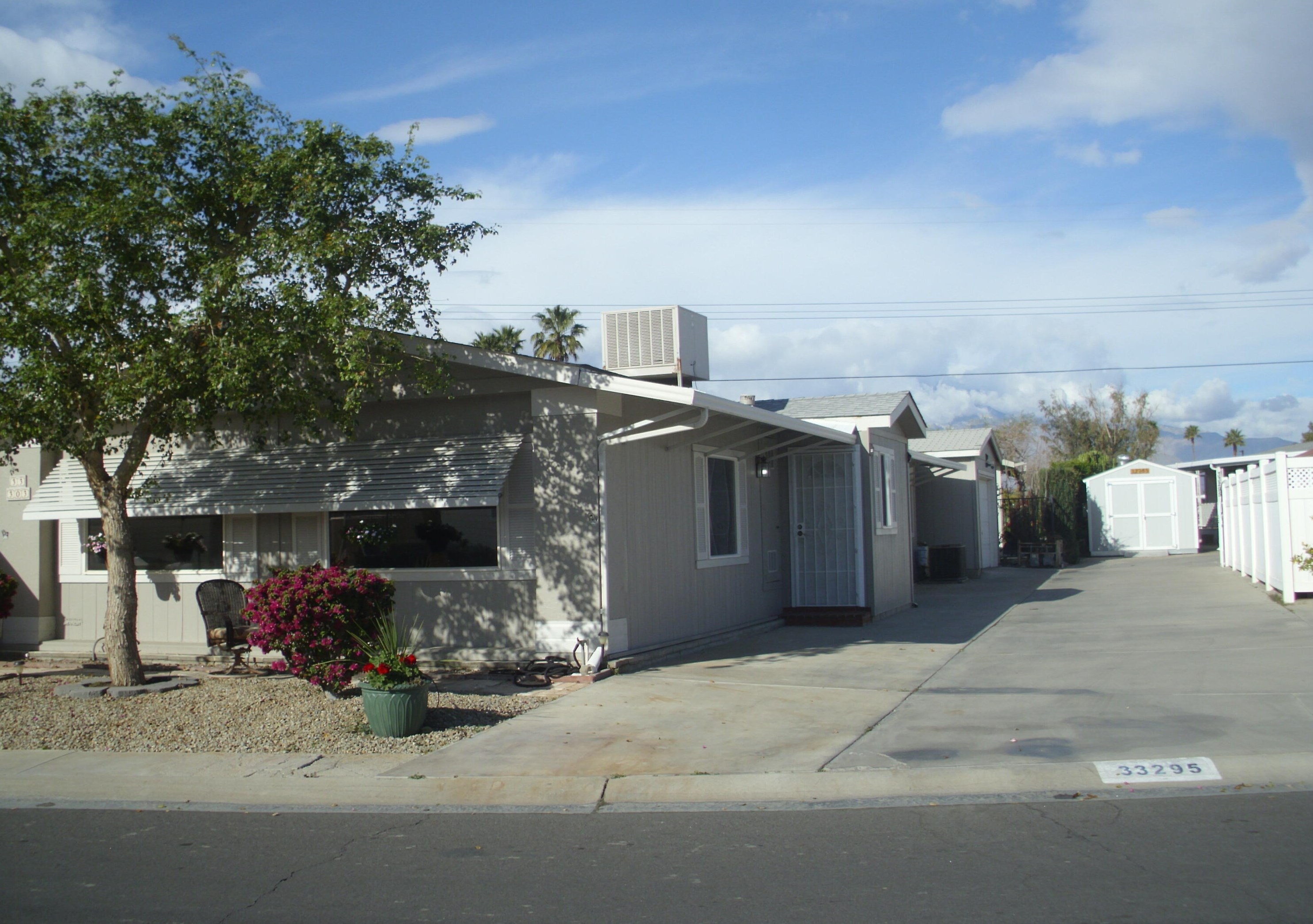 33303 Laura Dr, Thousand Palms, CA 92276