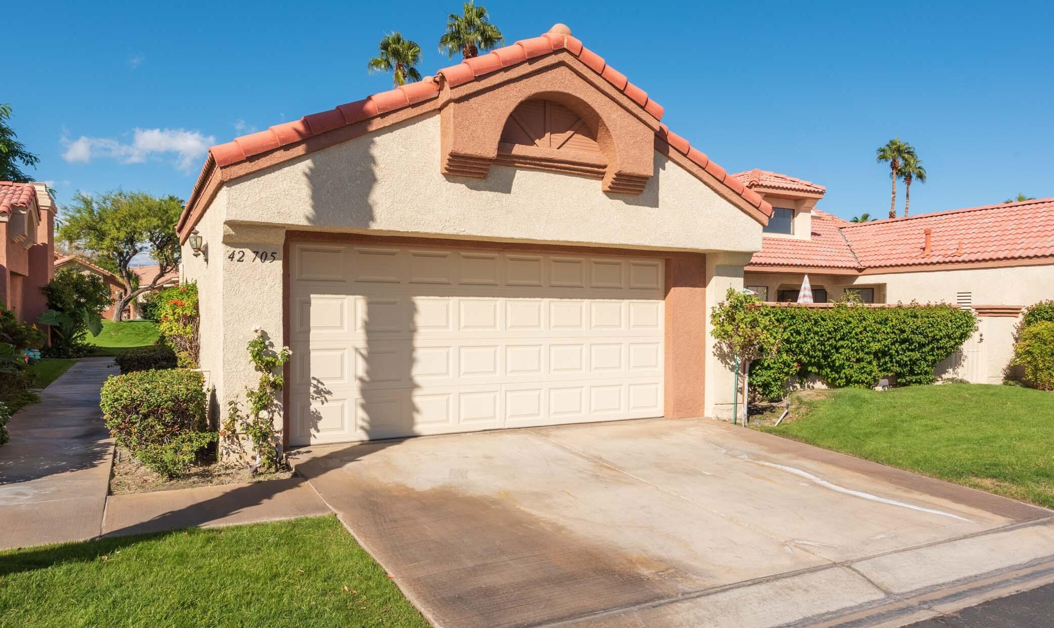 42705 Liolios Dr, Palm Desert, CA 92211-0923