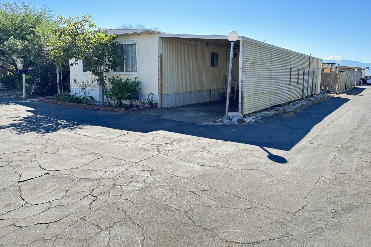15225 Palm Dr #31, Desert Hot Springs, CA 92240
