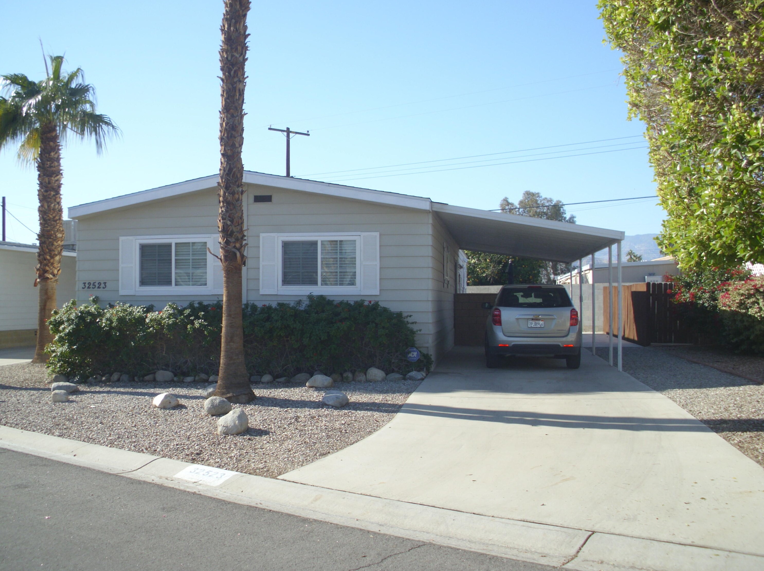 32523 Flagstaff Ave, Thousand Palms, CA 92276-3628