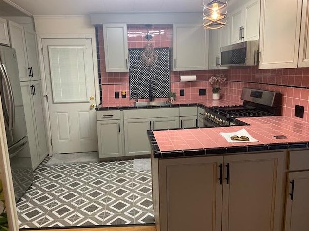 143 Camarillo St, Palm Springs, CA 92264