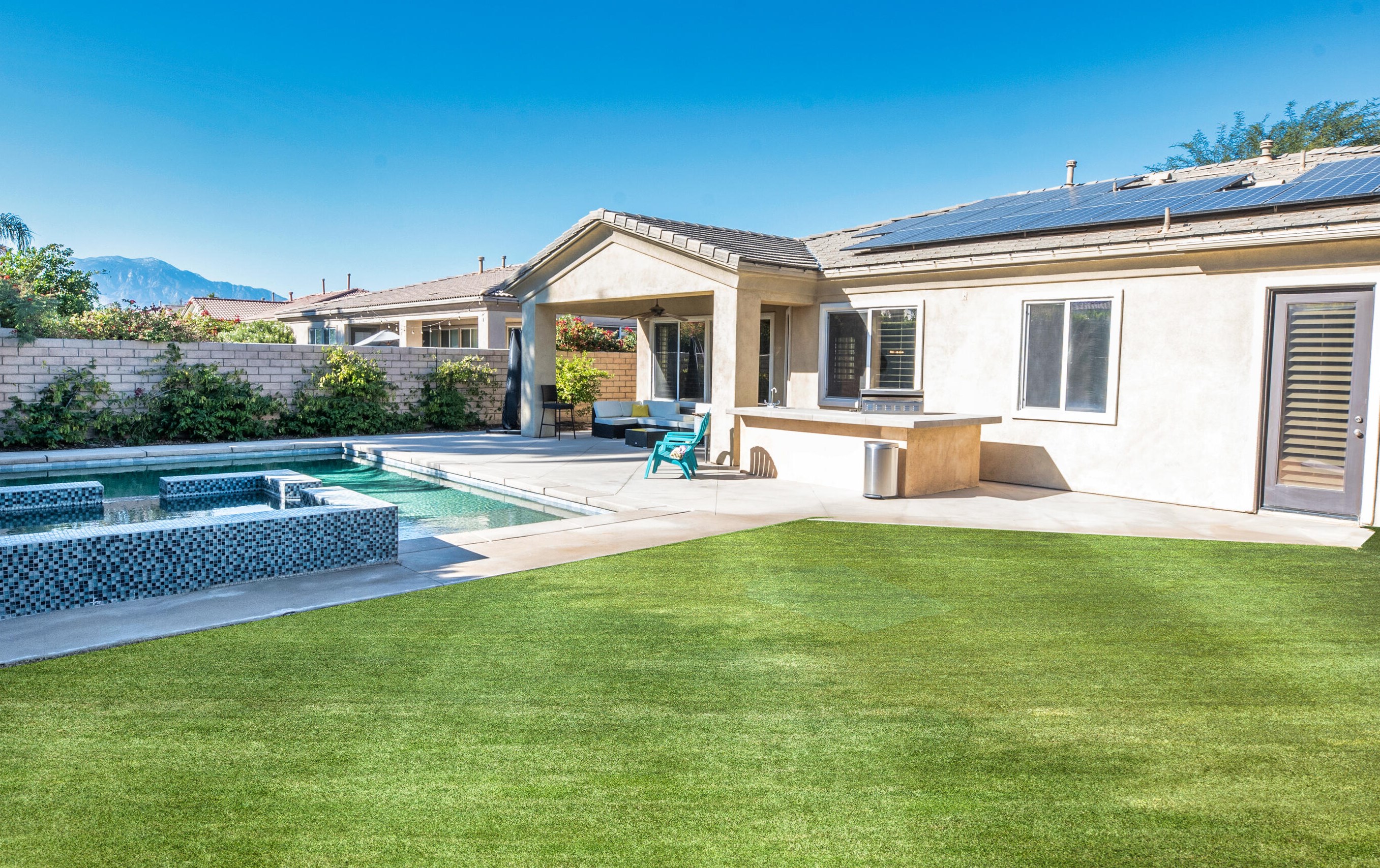 127 Traviso Dr, Palm Desert, CA 92211-0780