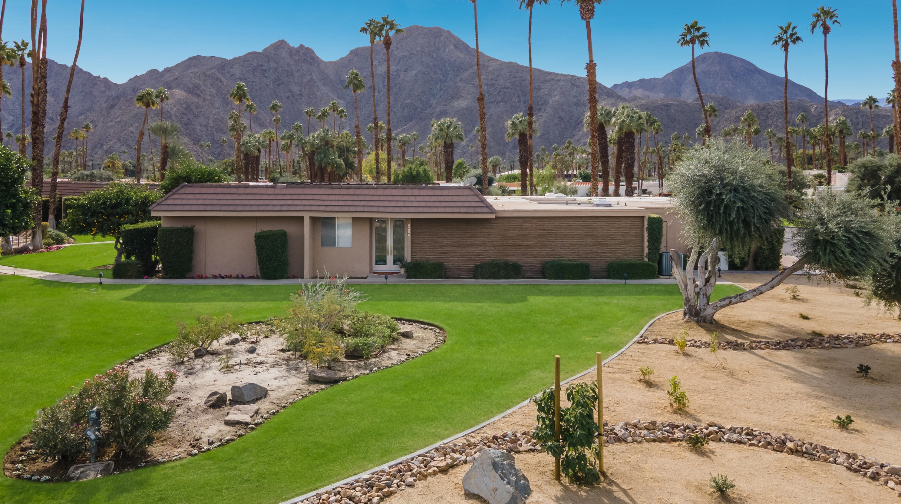 76710 Sandpiper Dr, Palm Desert, CA 92210-8949