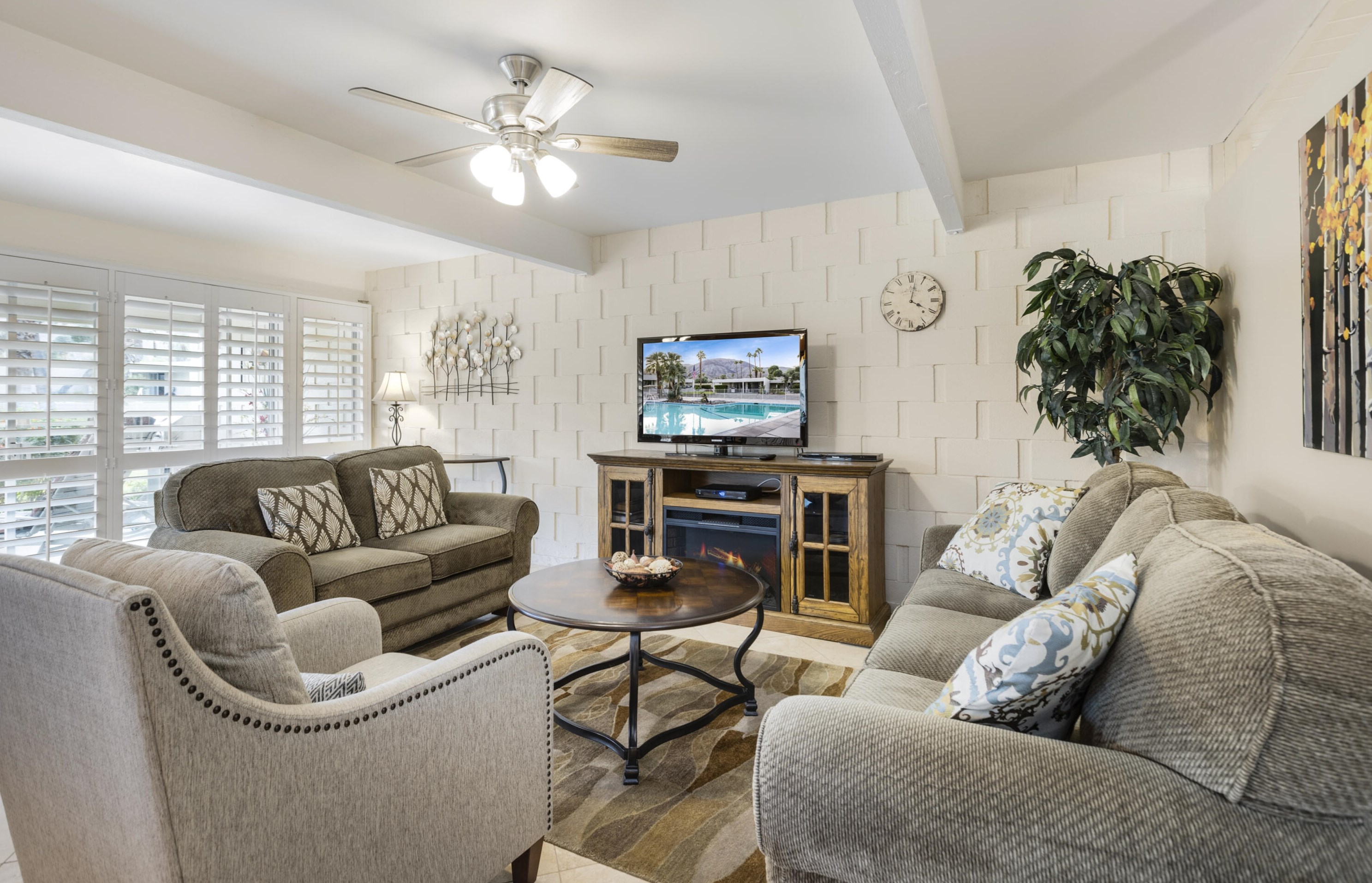 452 Sandpiper St, Palm Desert, CA 92260-3422