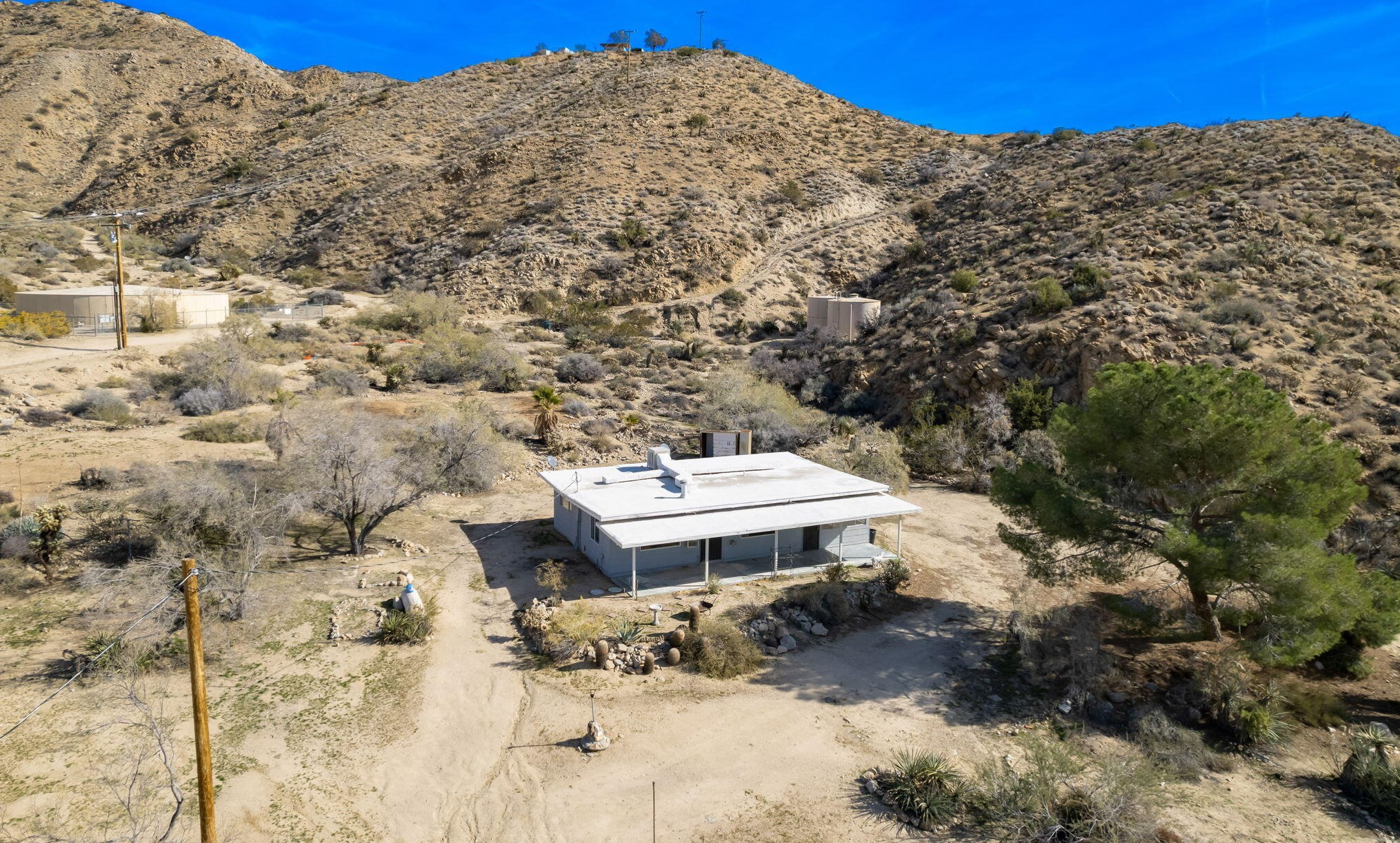 8373 Terrace Dr, Morongo Valley, CA 92256