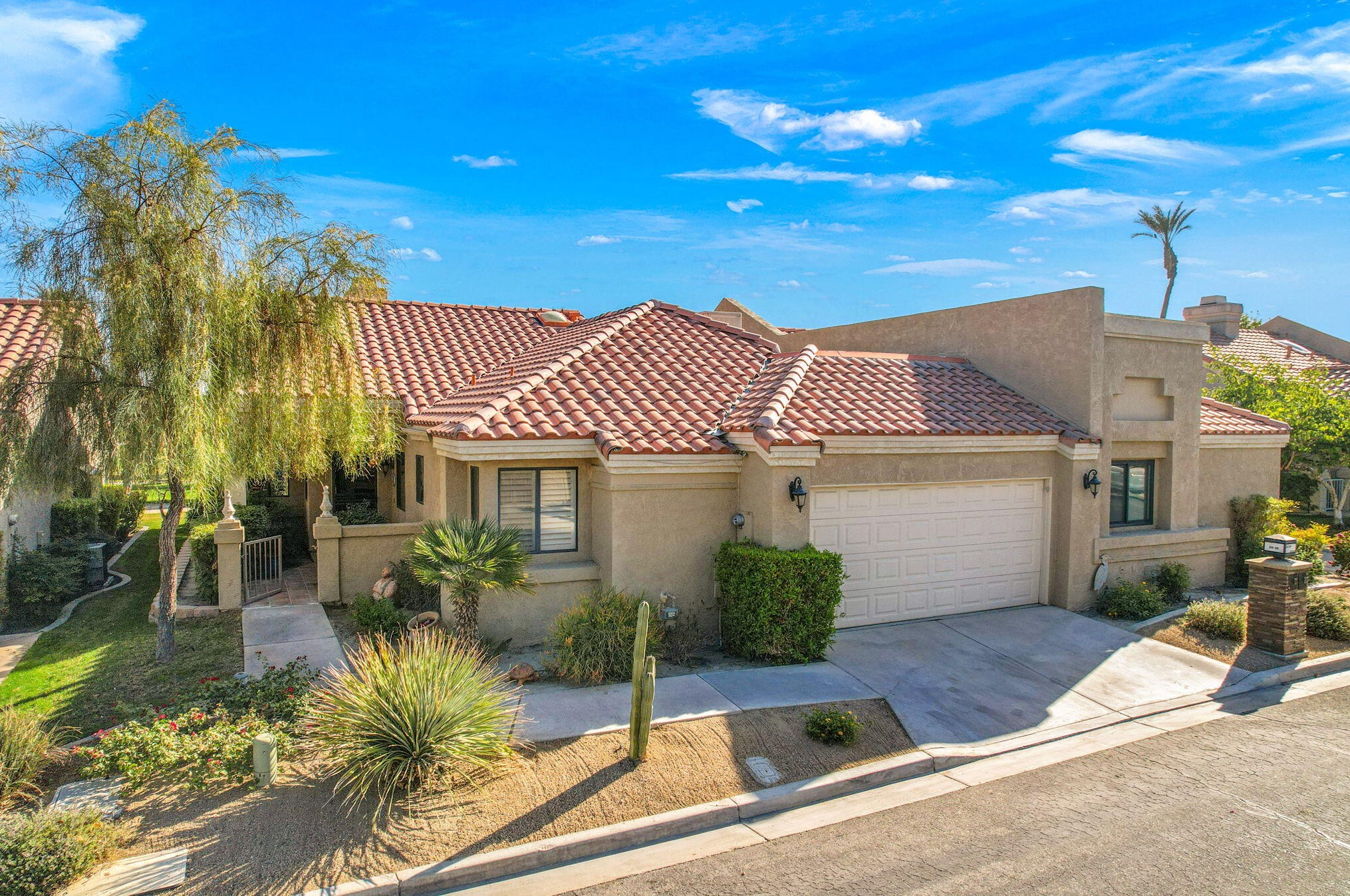 41350 Kansas St, Palm Desert, CA 92211-7900