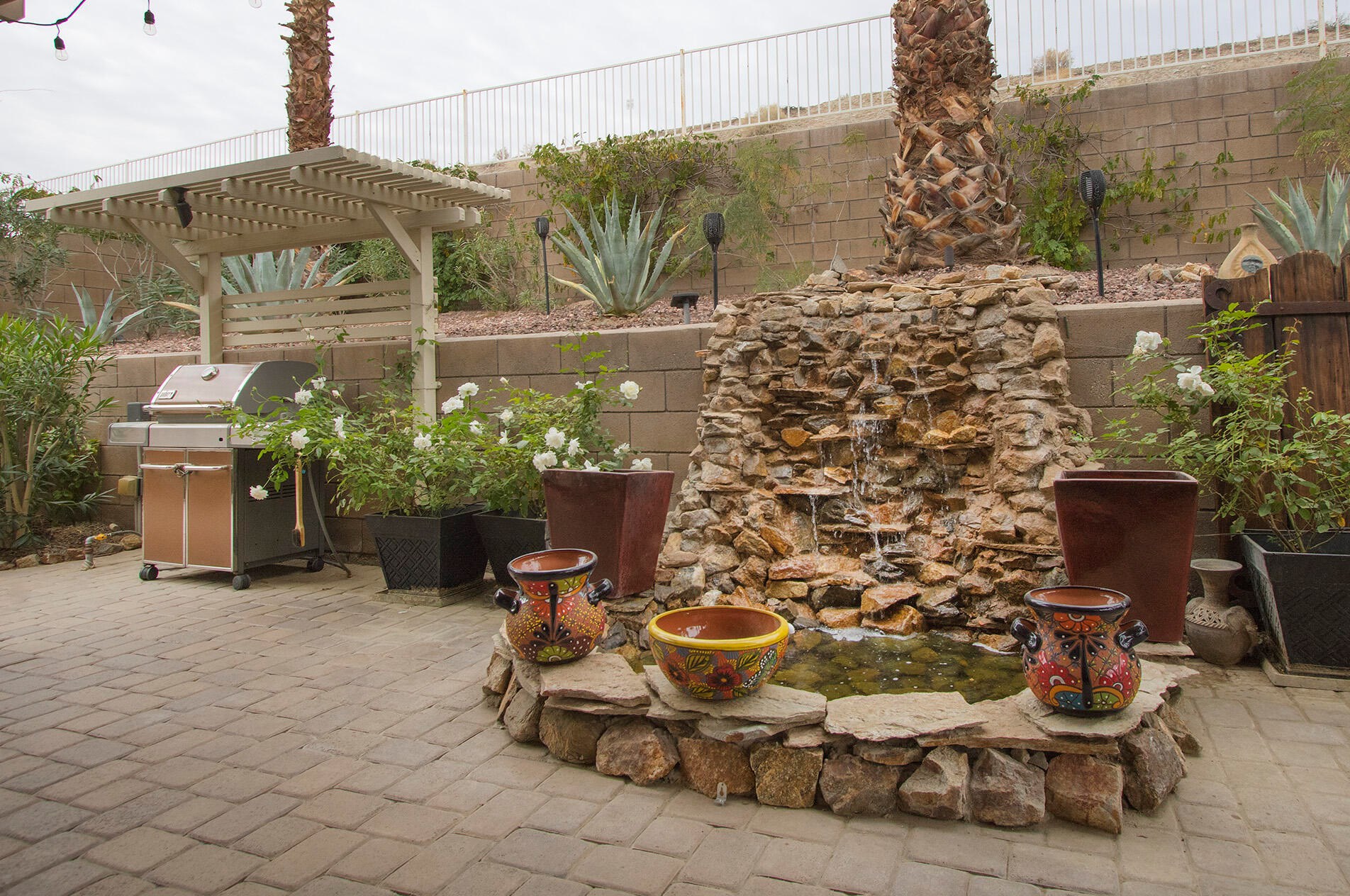 81202 Santa Rosa Ct, La Quinta CA  92253-9338 exterior