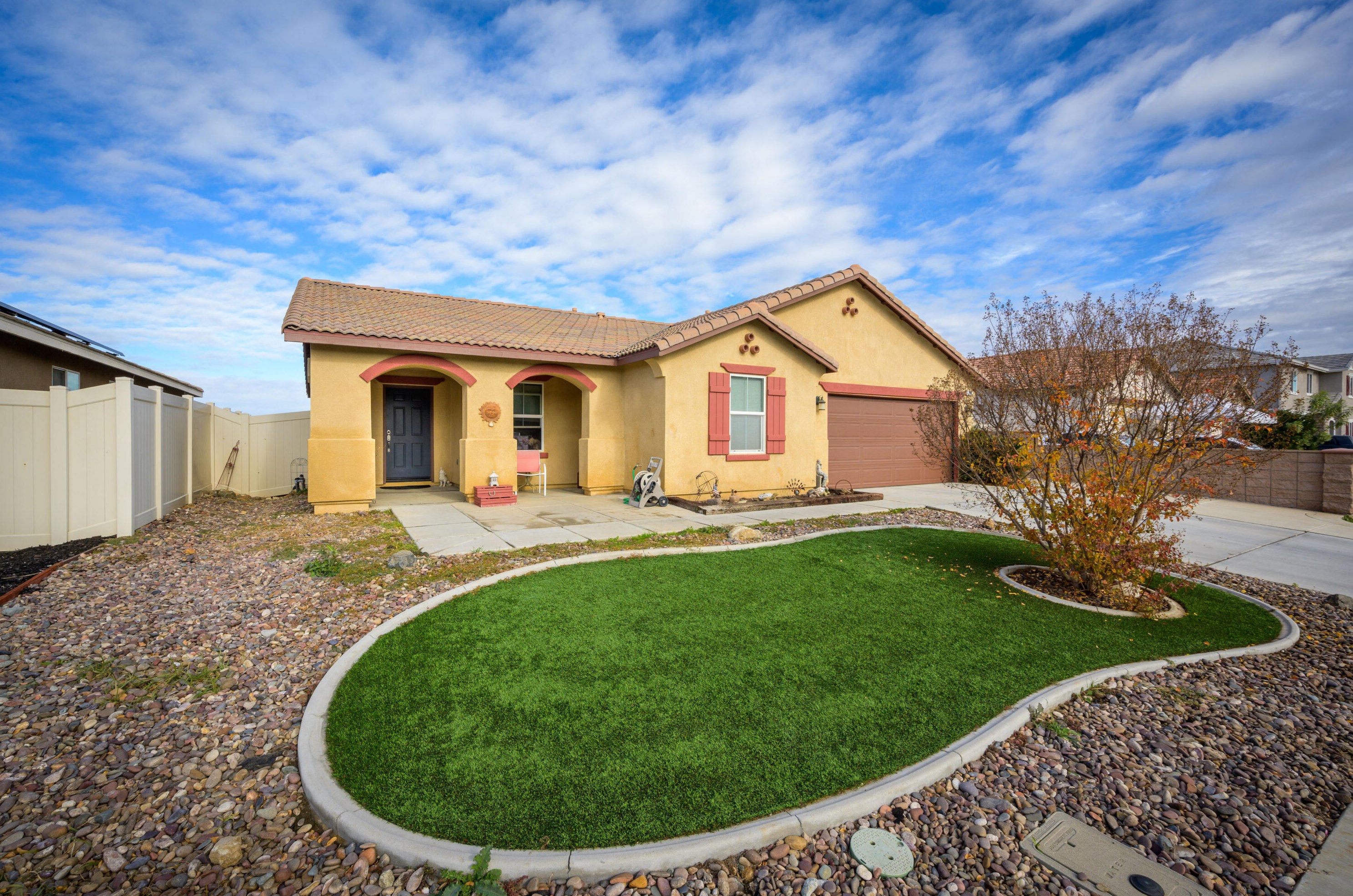 308 Yosemite Ave, Perris, CA 92570