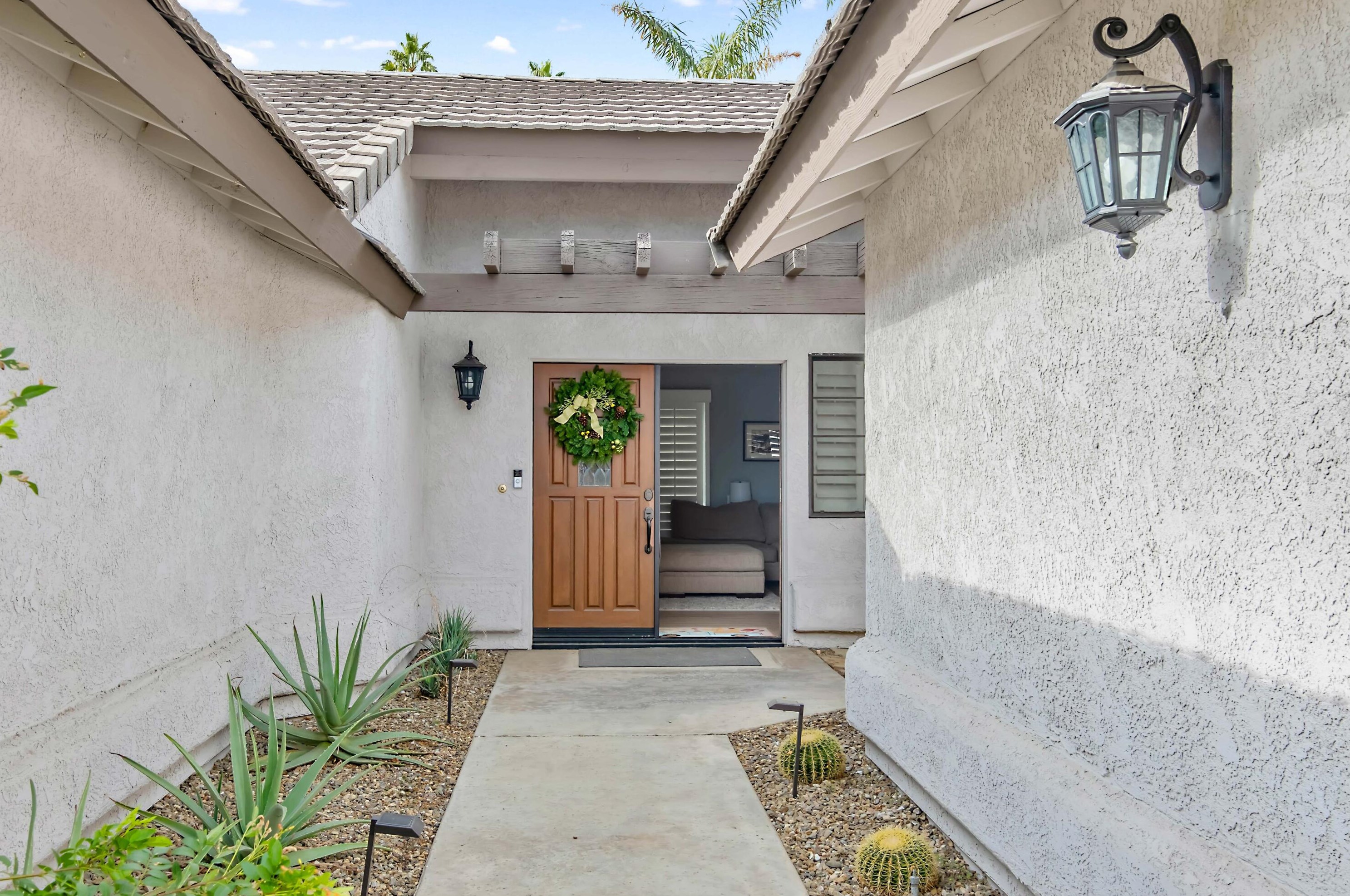 43847 La Carmela Dr, Palm Desert, CA 92211-3168