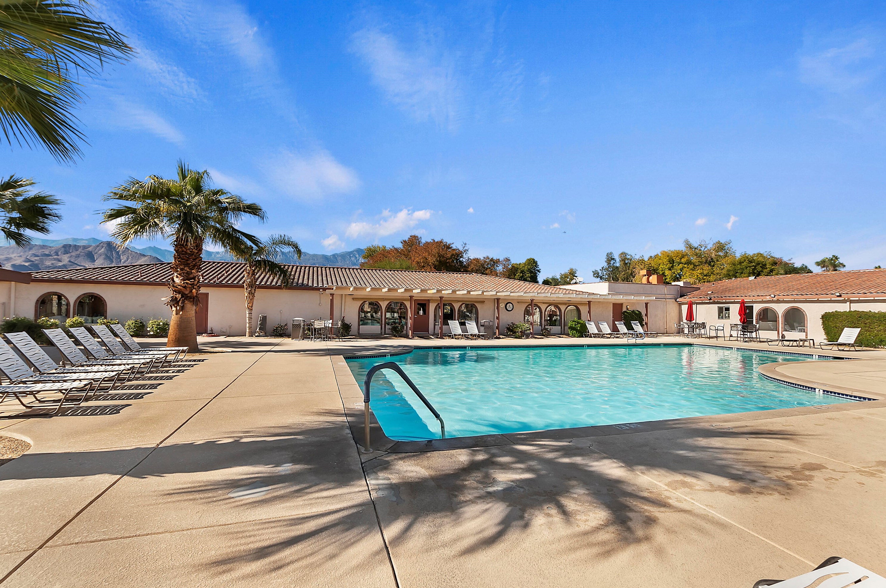 450 Paseo Perdido, Cathedral City CA  92234-1628 exterior