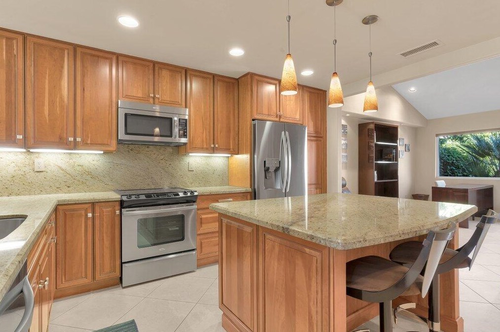 76207 Poppy Ln, Palm Desert, CA 92211-5085
