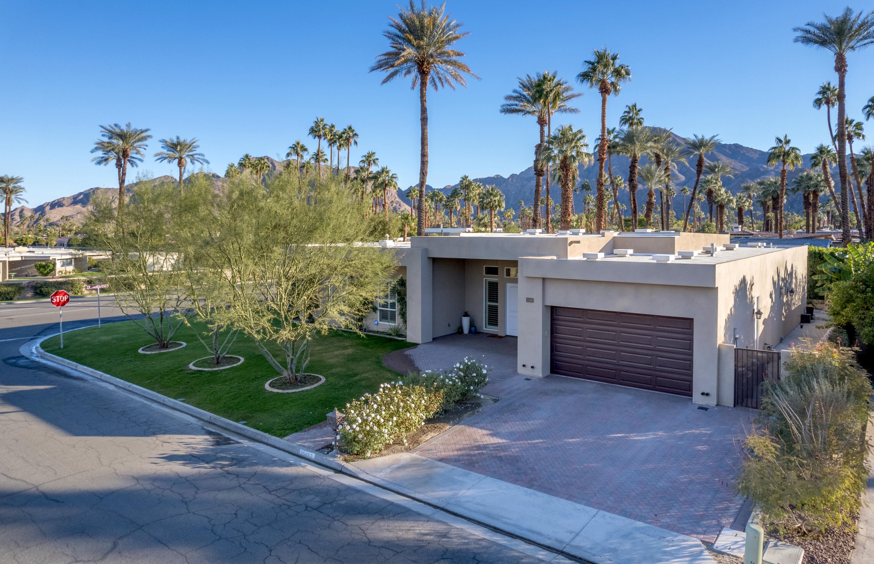 75497 Palm Shadow Dr, Palm Desert, CA 92210-8366