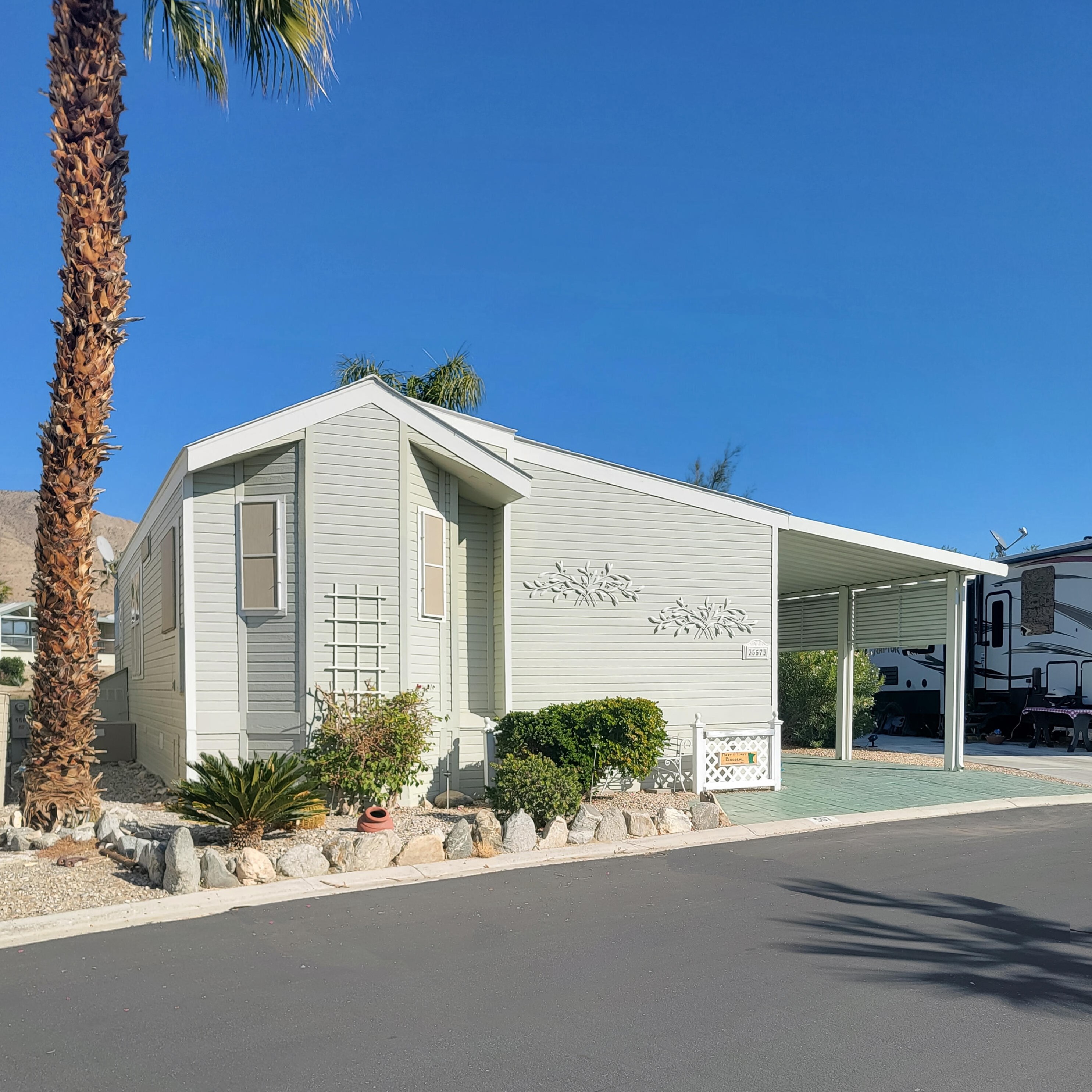 70200 Dillon Rd #557, Desert Hot Springs, CA 92241