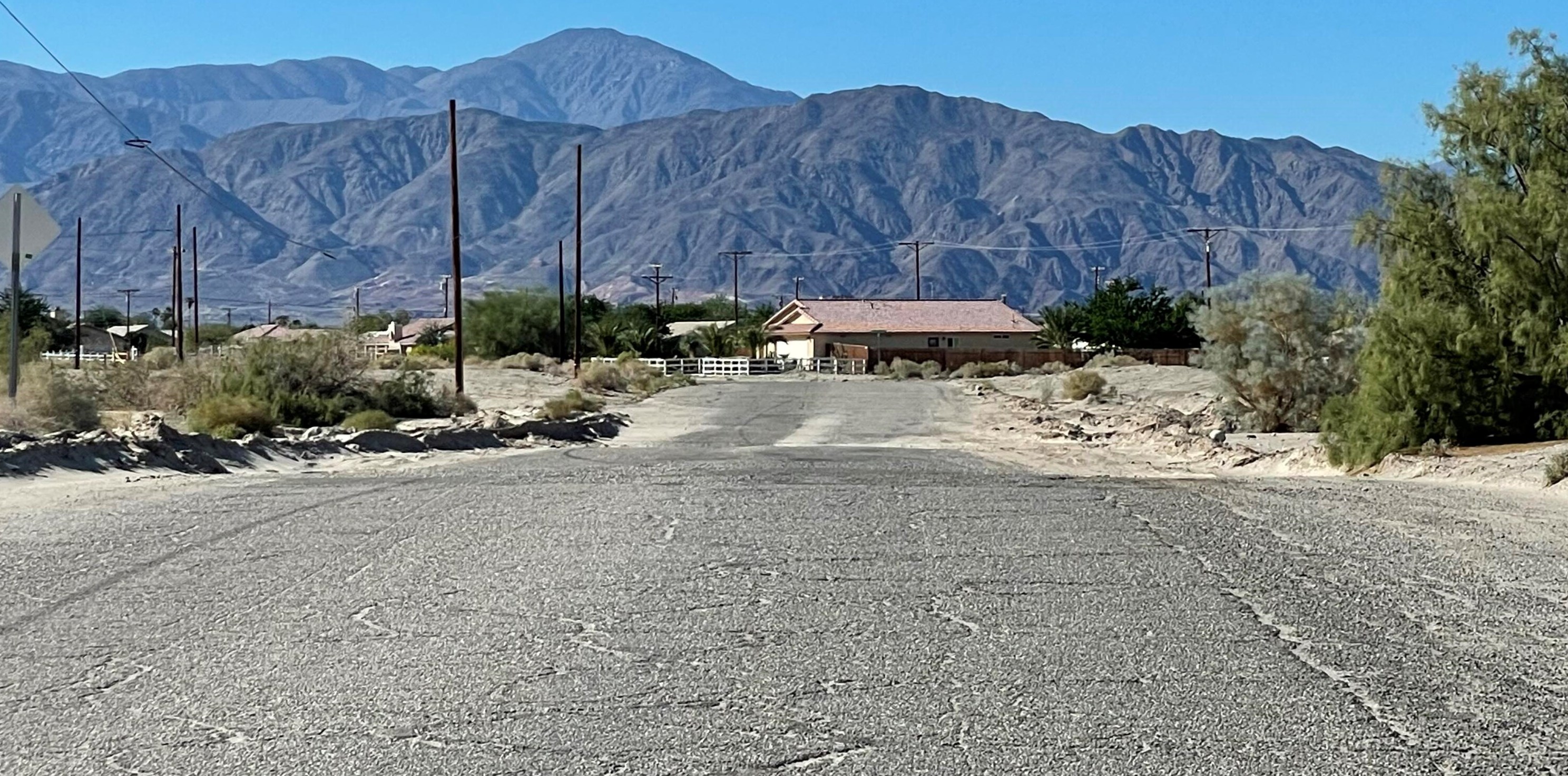 2802 Atlantic Blvd, Thermal CA  92274-6557 exterior