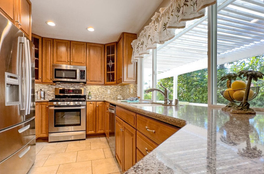 1085 Via Verde, Cathedral City CA  92234-4366 exterior