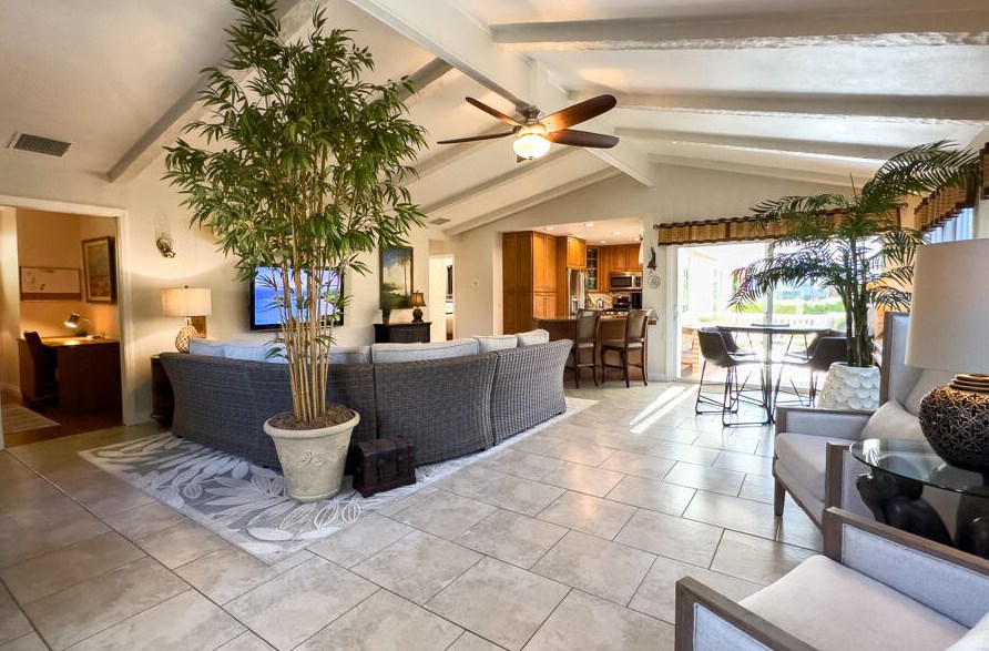 1085 Via Verde, Cathedral City CA  92234-4366 exterior