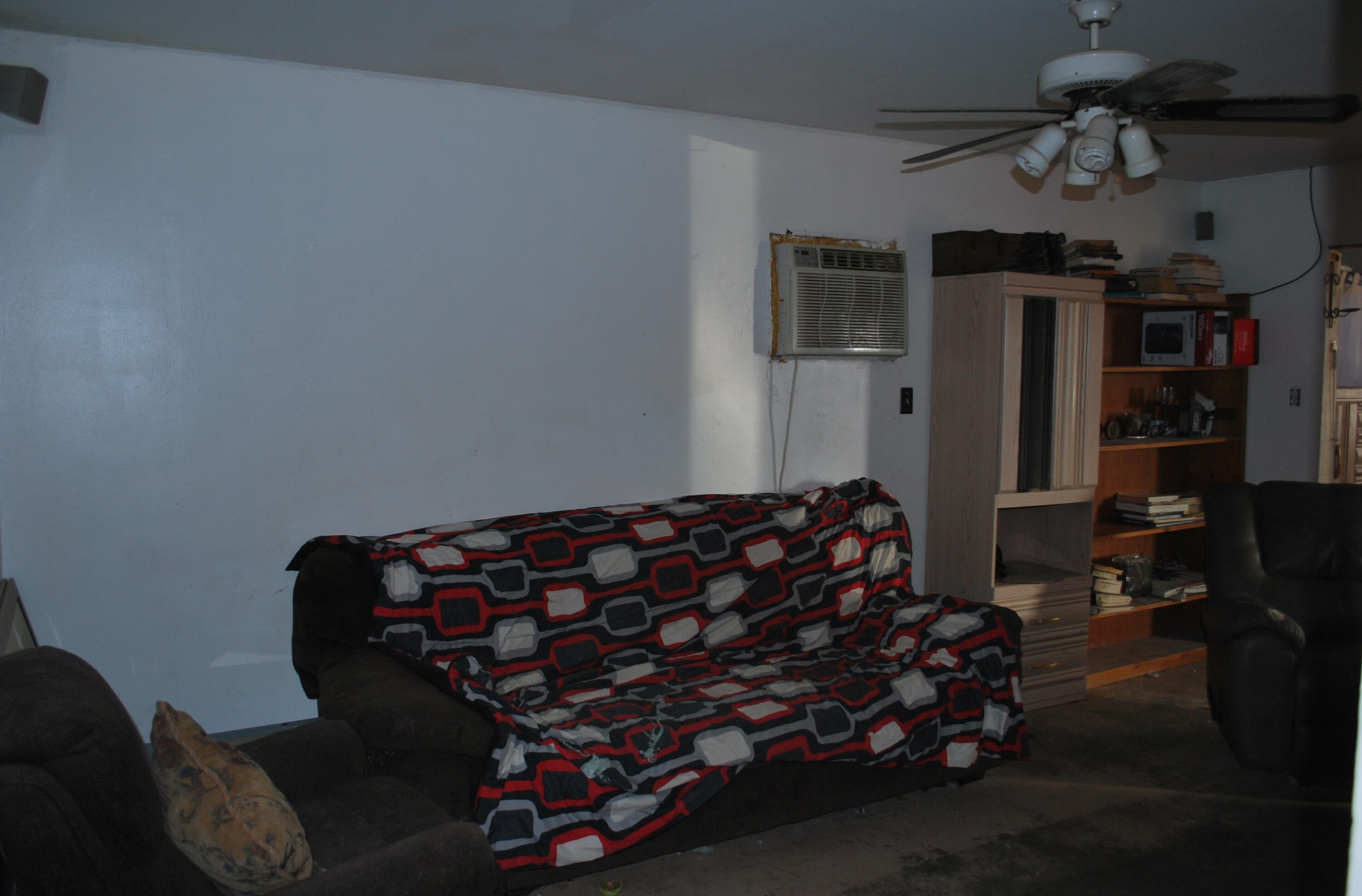 59221 Lutz Ave, Yucca Valley CA 92285-3106 exterior