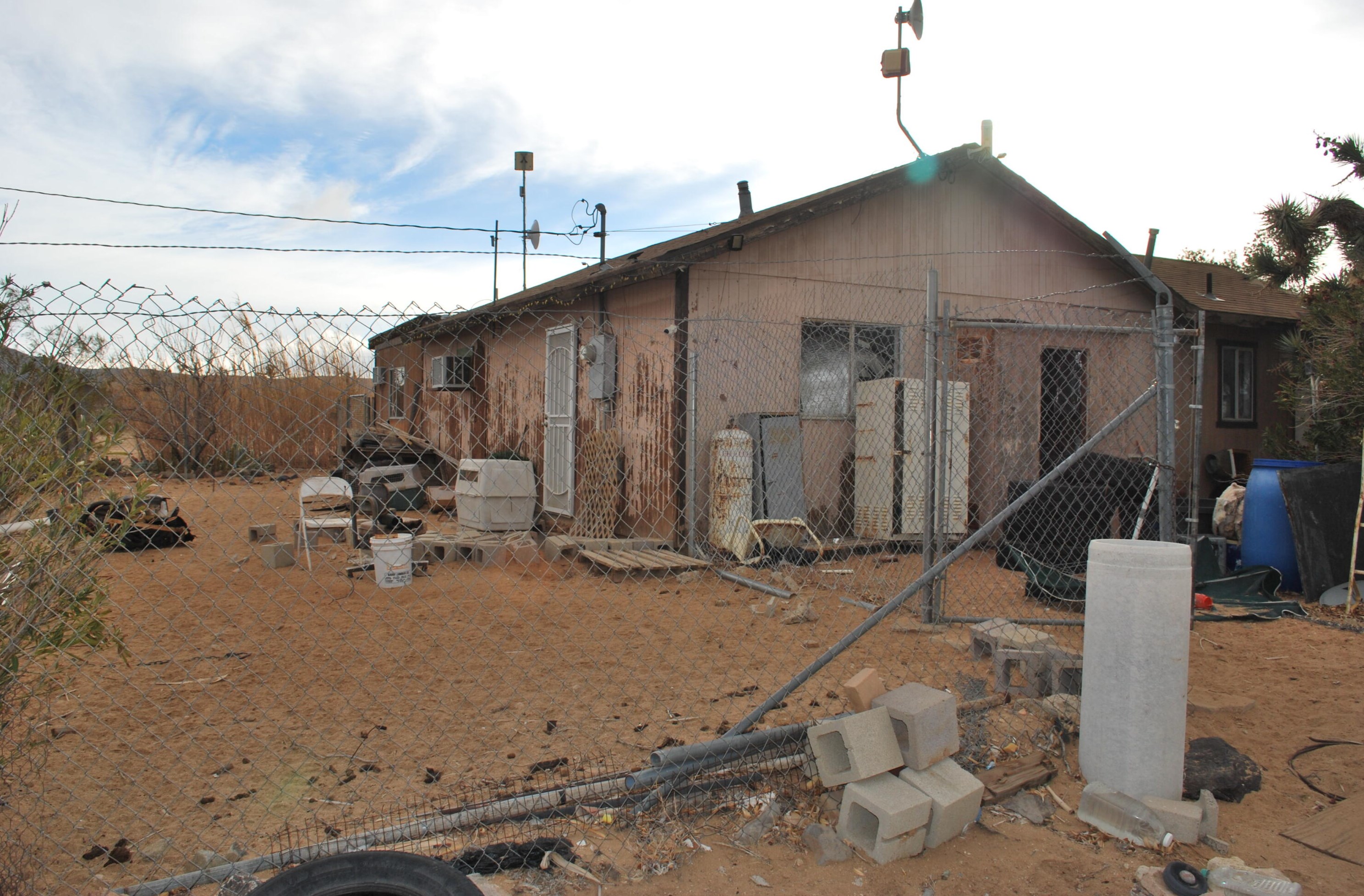 59221 Lutz Ave, Yucca Valley CA 92285-3106 exterior